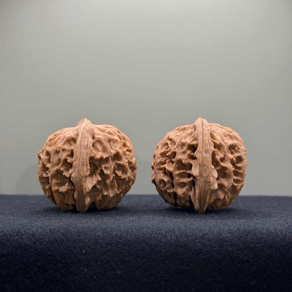 WalnutRitual Exclusive · First Love Wenwan Walnut · 34mm · Natural · Select Ritual