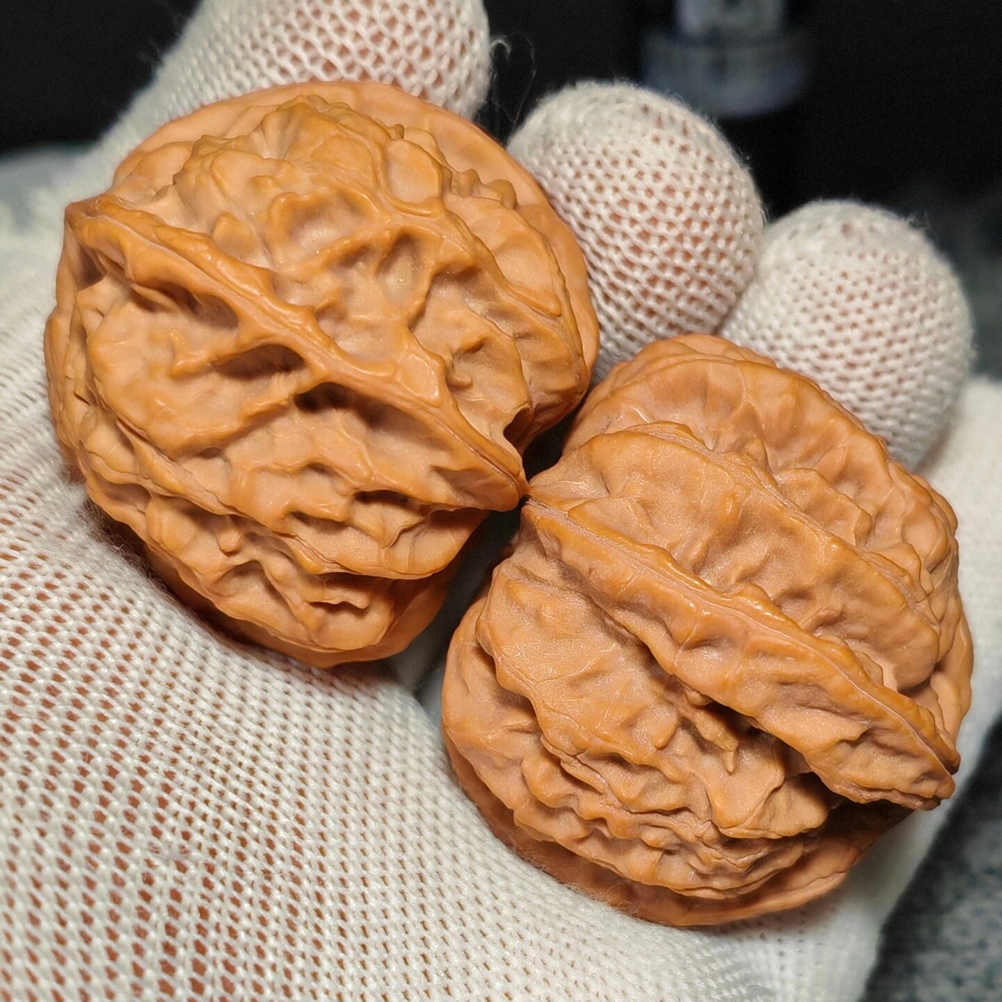 Three Ridge Wenwan Walnut · 43mm · Sourcing Pick