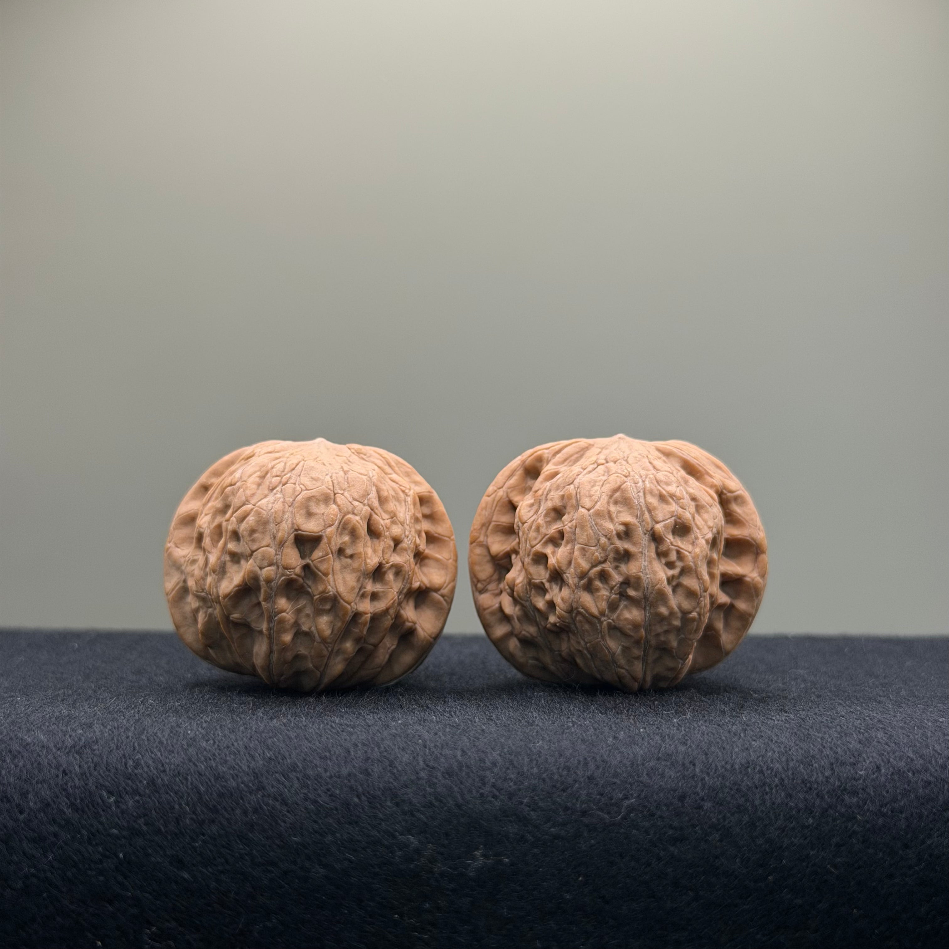 Mini Iron Hammer Wenwan Walnut · 35mm · Natural · Entry Ritual