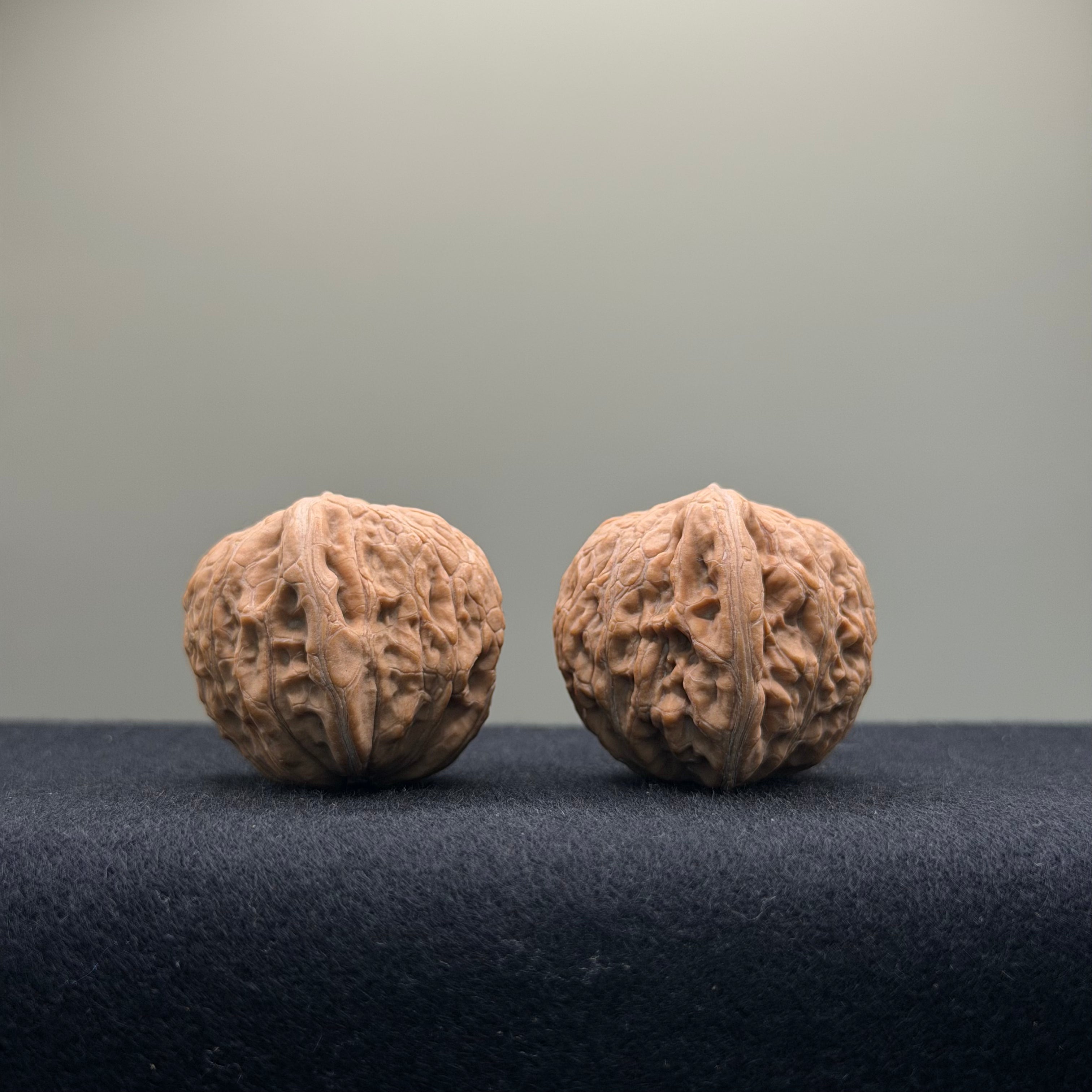 Mini Iron Hammer Wenwan Walnut · 35mm · Natural · Entry Ritual