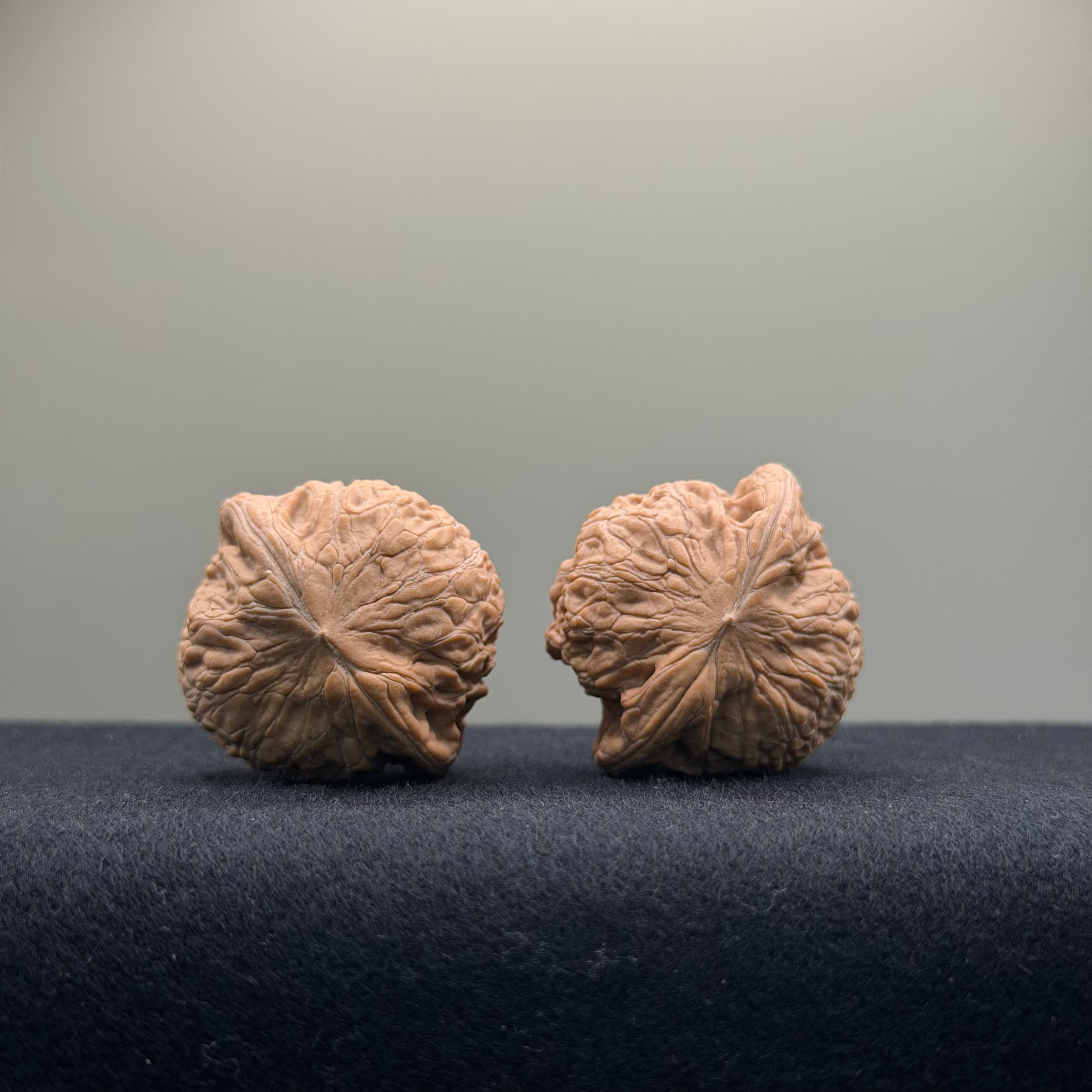 Mini Iron Hammer Wenwan Walnut · 35mm · Natural · Entry Ritual