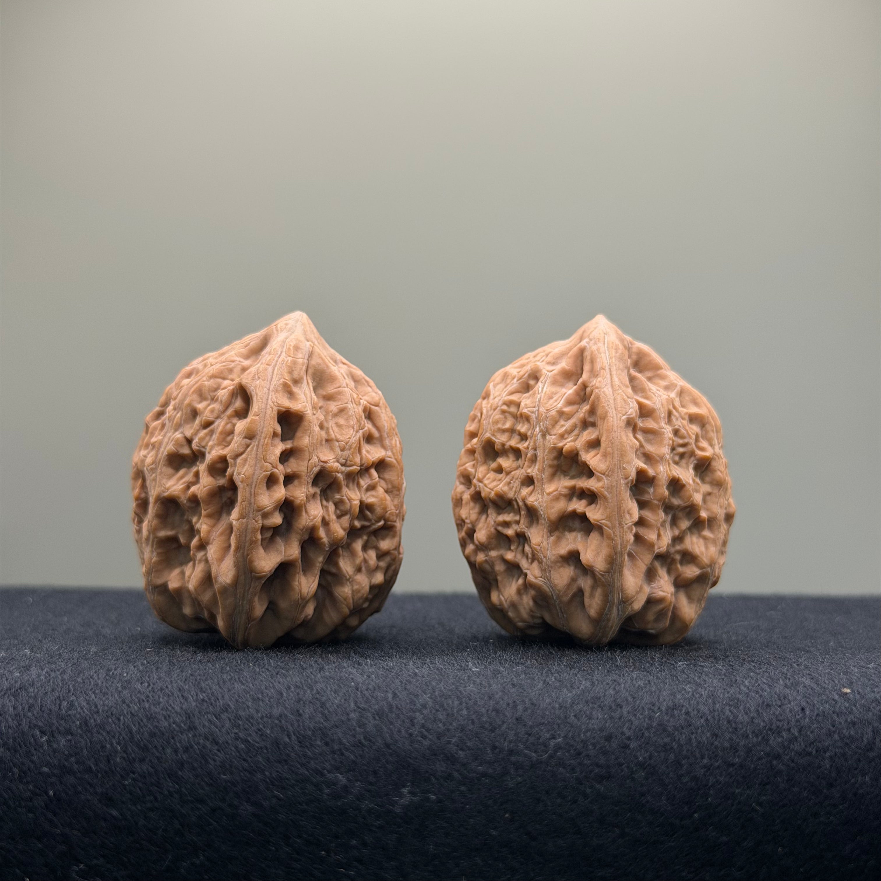 Mini Iron Hammer Wenwan Walnut · 34mm · Natural · Entry Ritual