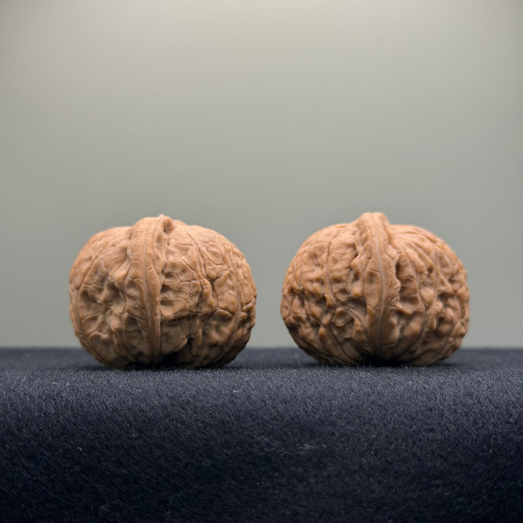 Qianlong Millstone Wenwan Walnut · 34mm · Natural · Select Ritual
