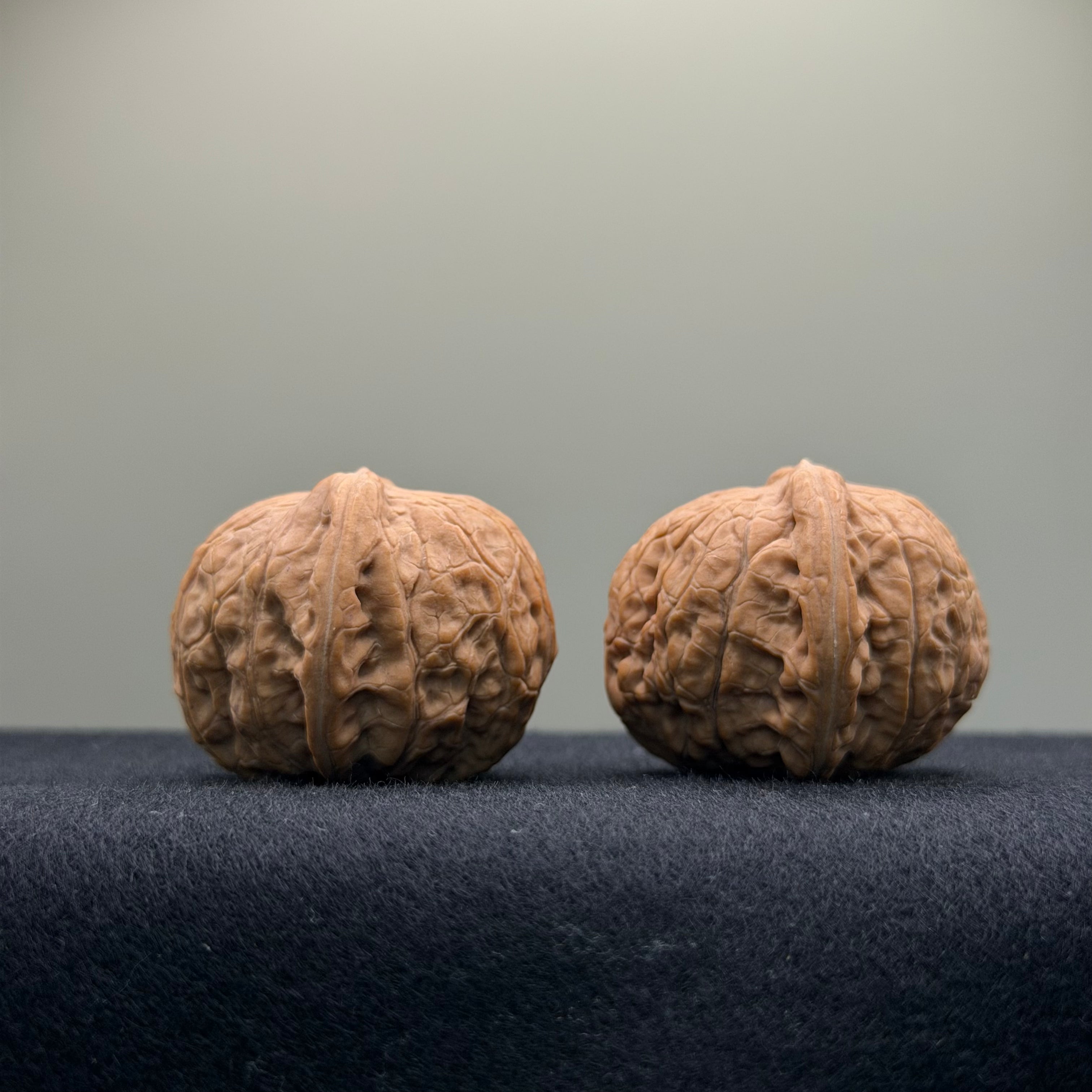 Qianlong Millstone Wenwan Walnut · 34mm · Natural · Select Ritual