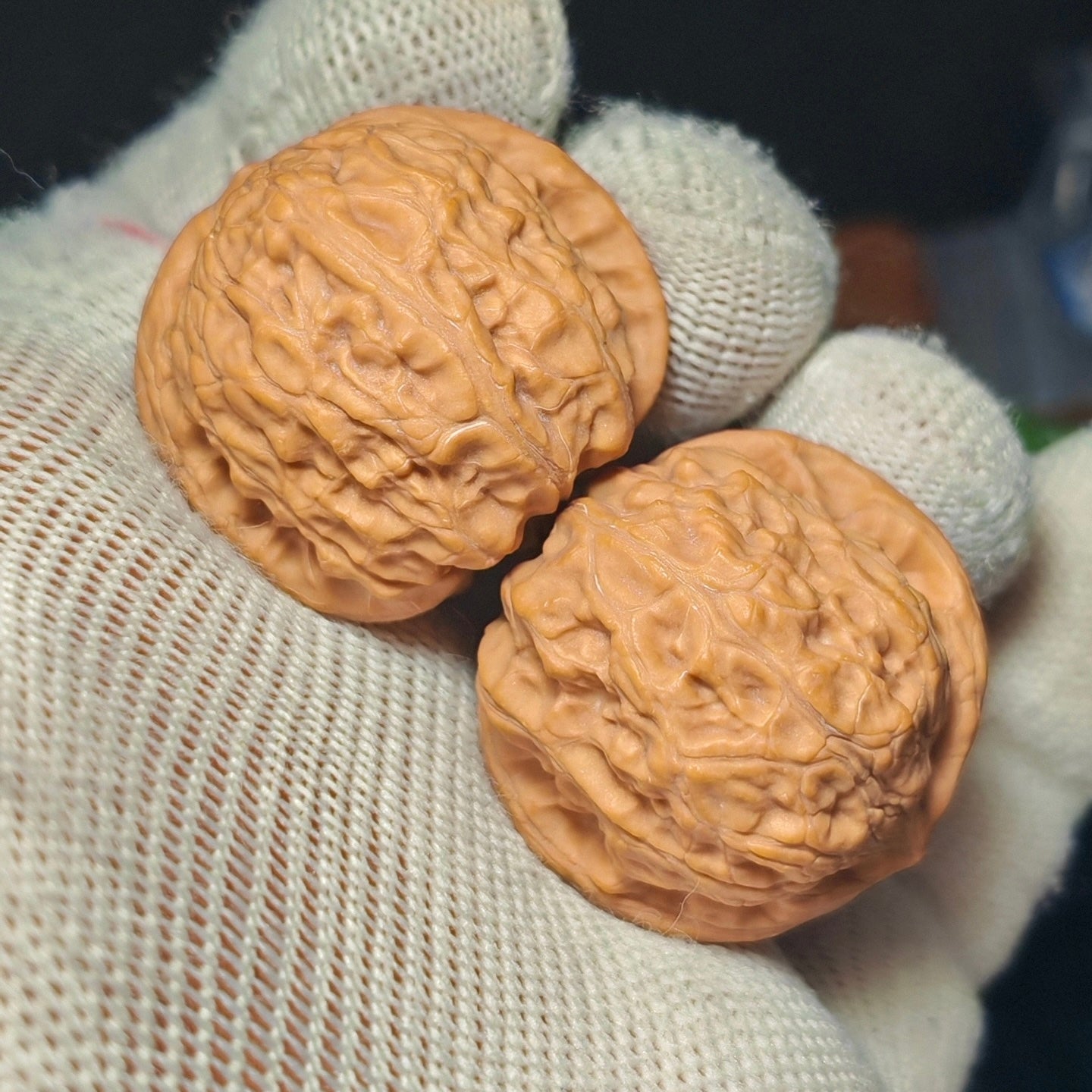 Mini QianLong Millstone Wenwan Walnut · 32mm · Natural · Sourcing Pick