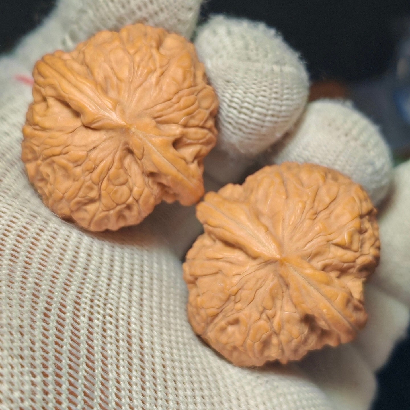 Mini QianLong Millstone Wenwan Walnut · 32mm · Natural · Sourcing Pick