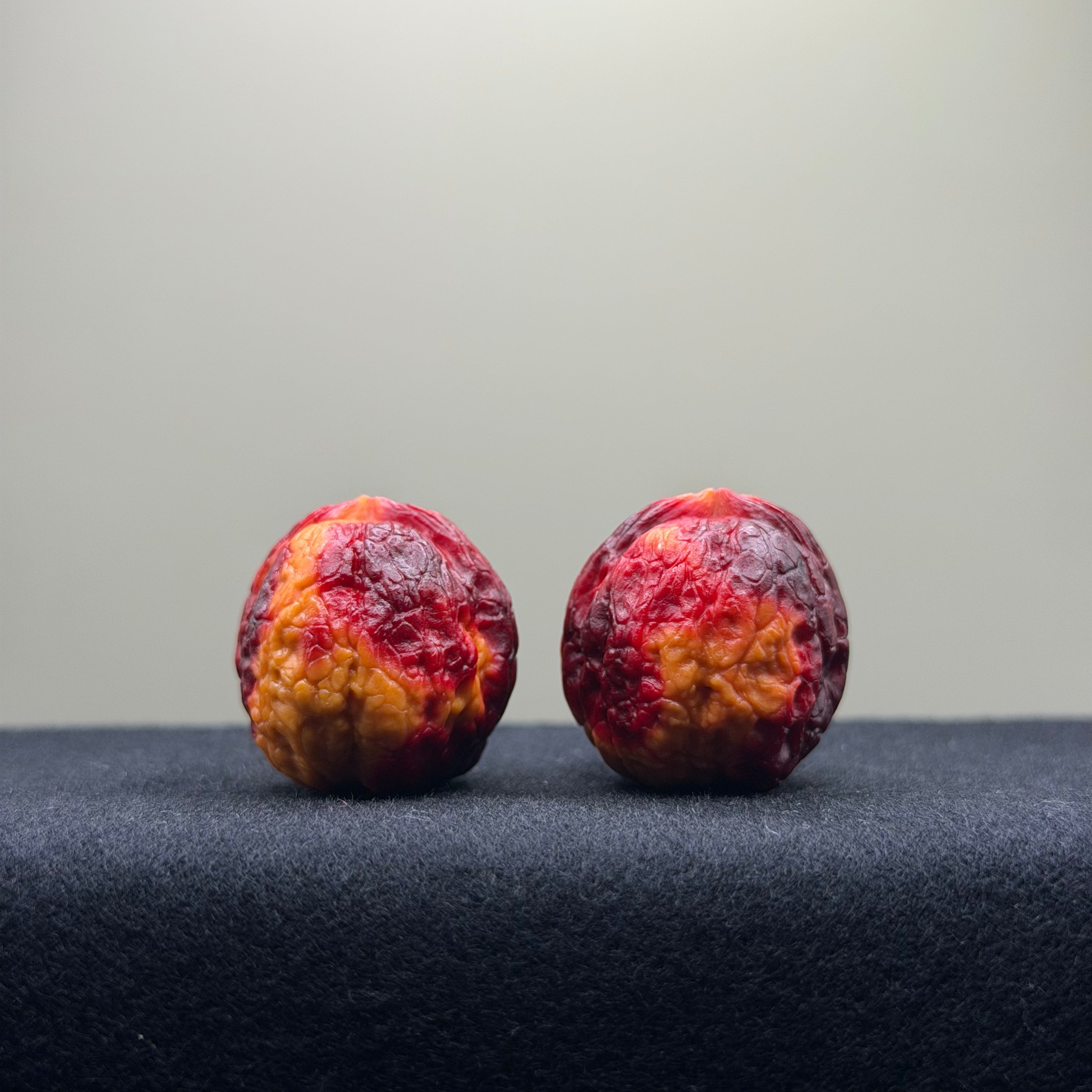 Mini Rainbow Cliff Wenwan Walnut · 26mm · Select Ritual