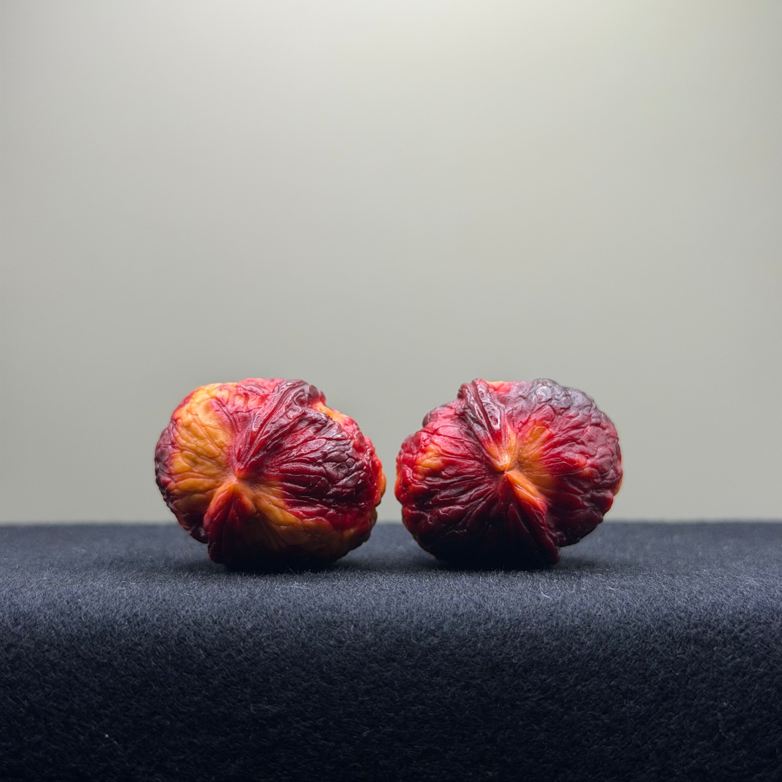 Mini Rainbow Cliff Wenwan Walnut · 26mm · Select Ritual