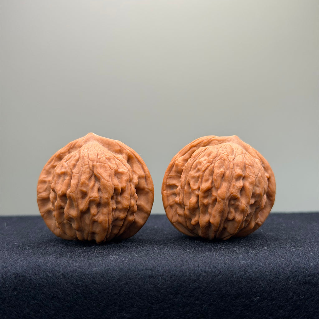 Small Red Robe Wenwan Walnut · 37mm · Natural · Premium Ritual