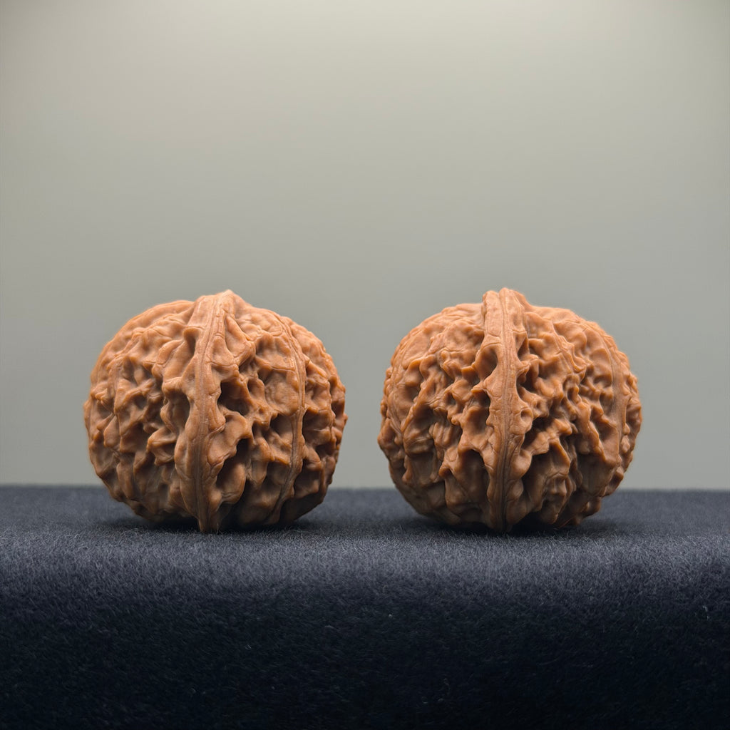 Eve Stone Wenwan Walnut · 39mm · Natural · Select Ritual