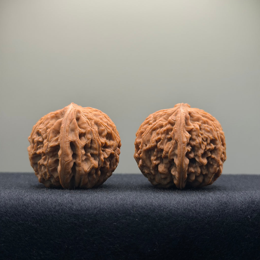Eve Stone Wenwan Walnut · 39mm · Natural · Select Ritual