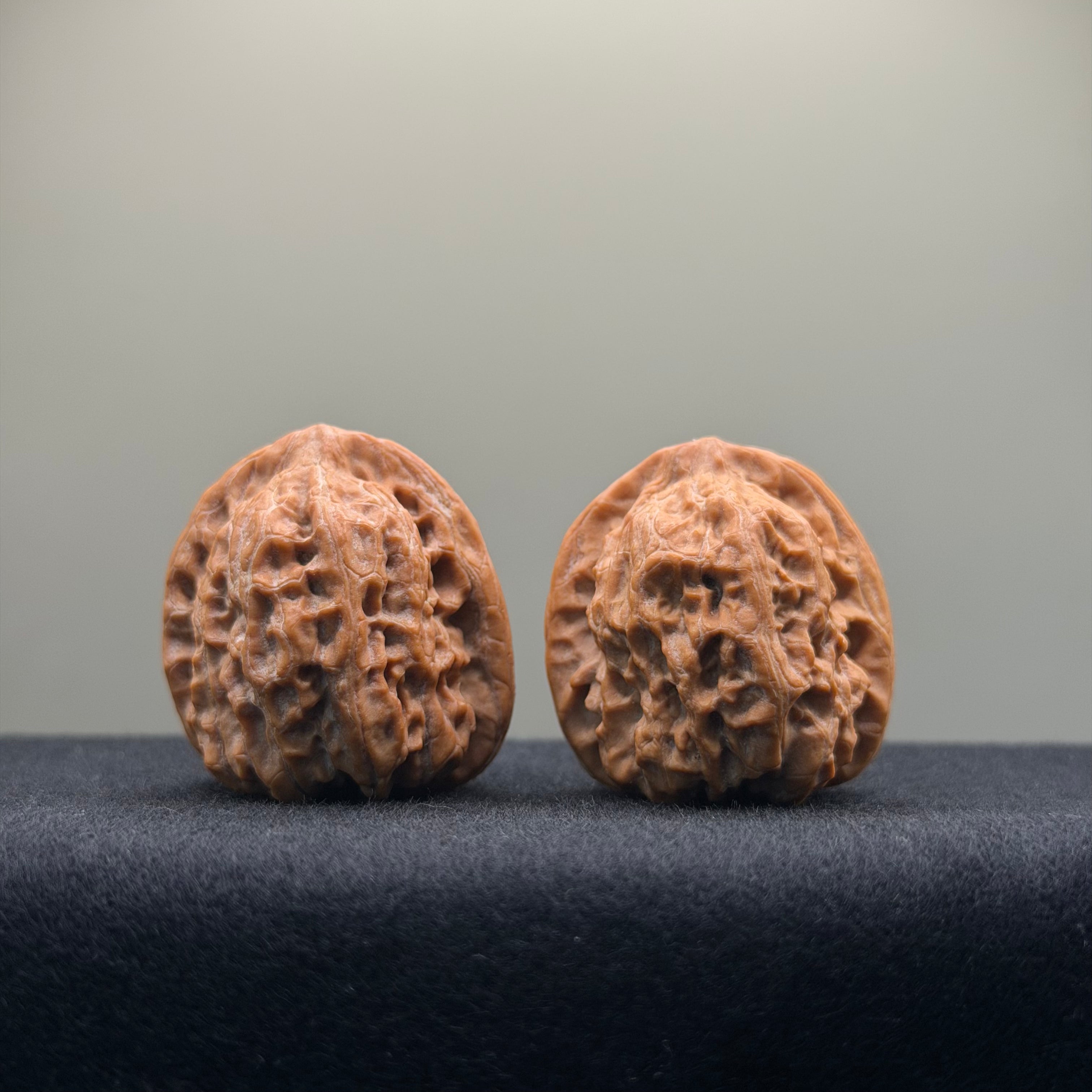 Cloud Cauldron Wenwan Walnut · 33mm · Natural · Select Ritual