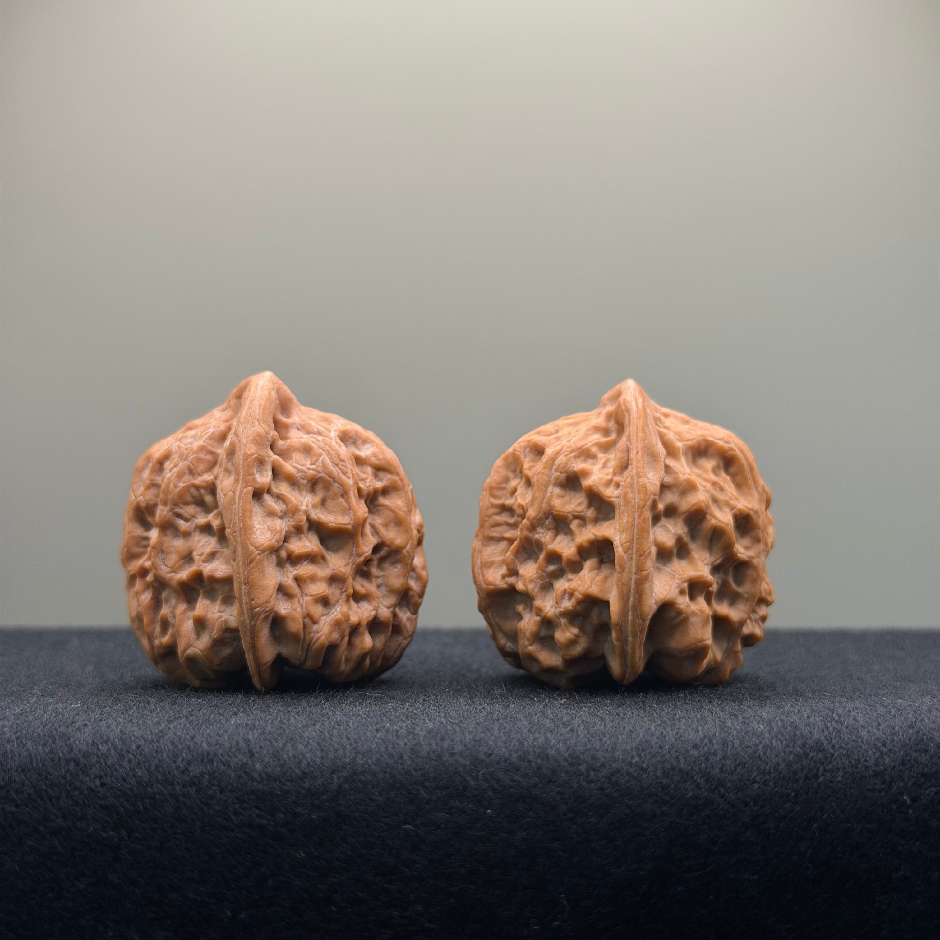 Cloud Cauldron Wenwan Walnut · 33mm · Natural · Select Ritual