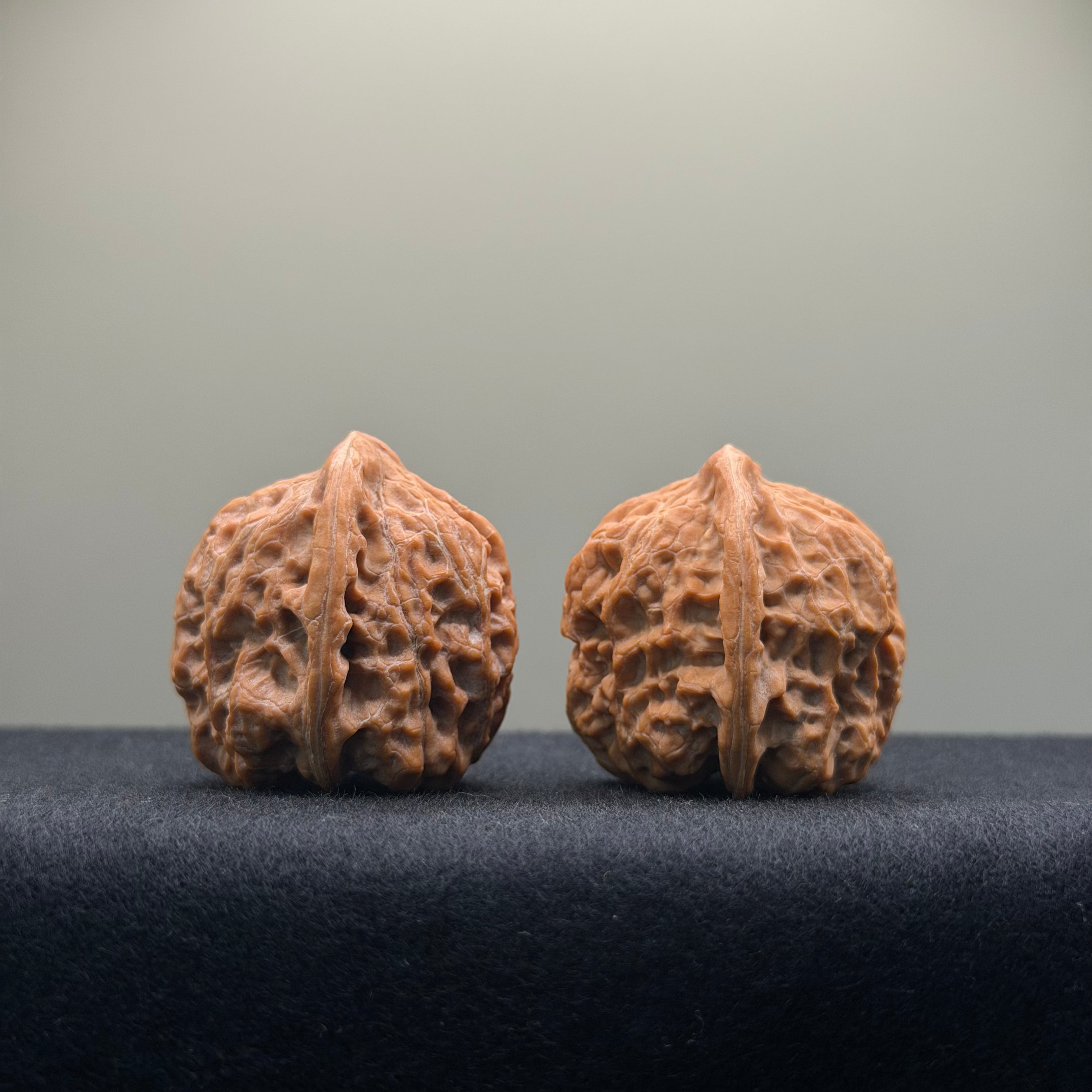 Cloud Cauldron Wenwan Walnut · 33mm · Natural · Select Ritual