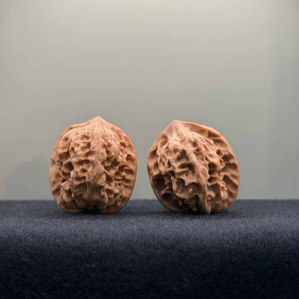 First Love Wenwan Walnut · 30mm · Natural · Entry Ritual
