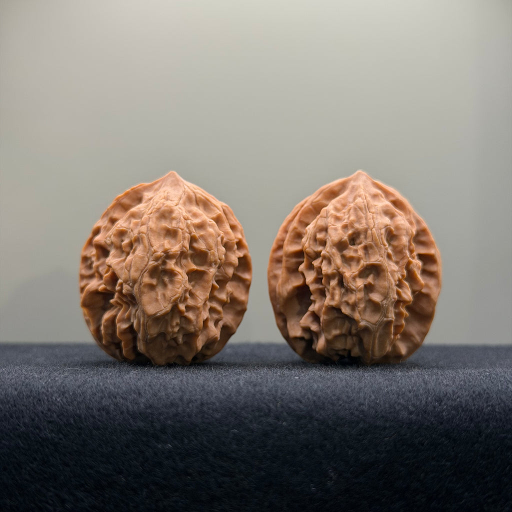 First Love Wenwan Walnut · 33mm · Natural · Entry Ritual