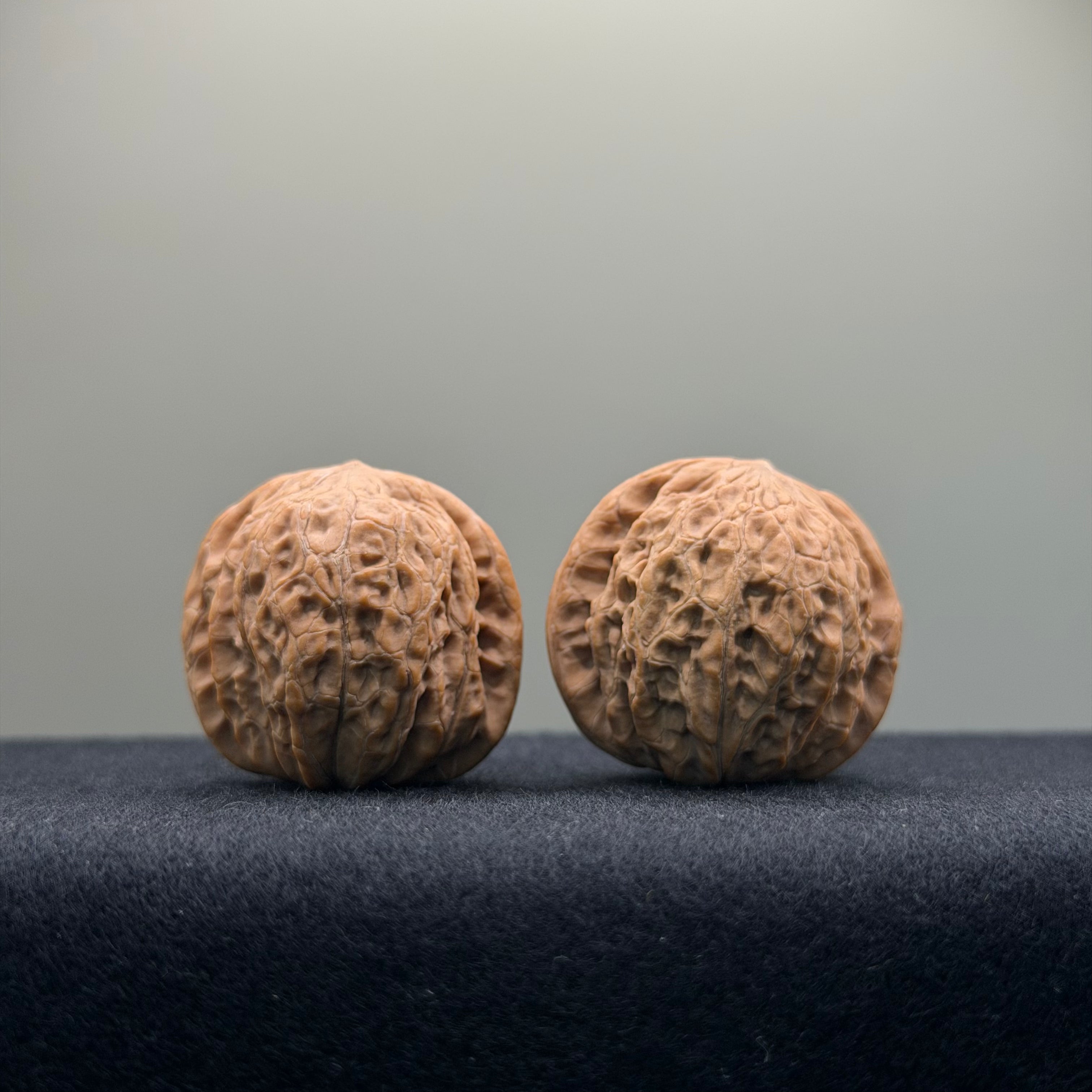 Iron Hammer Wenwan Walnut · 32mm · Natural · Entry Ritual