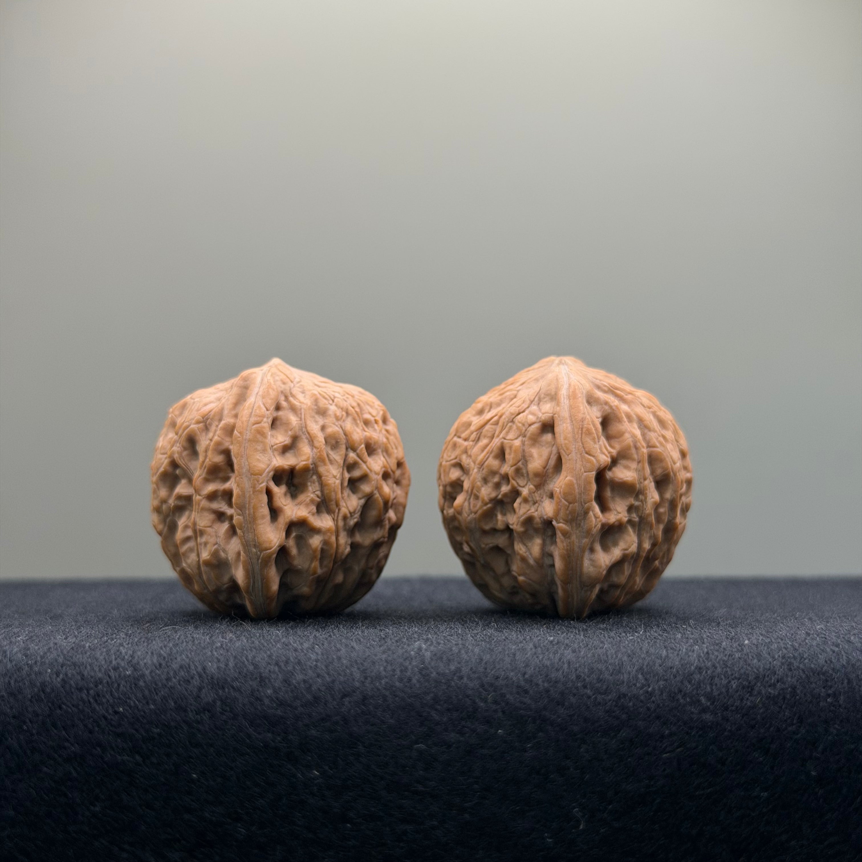 Iron Hammer Wenwan Walnut · 32mm · Natural · Entry Ritual