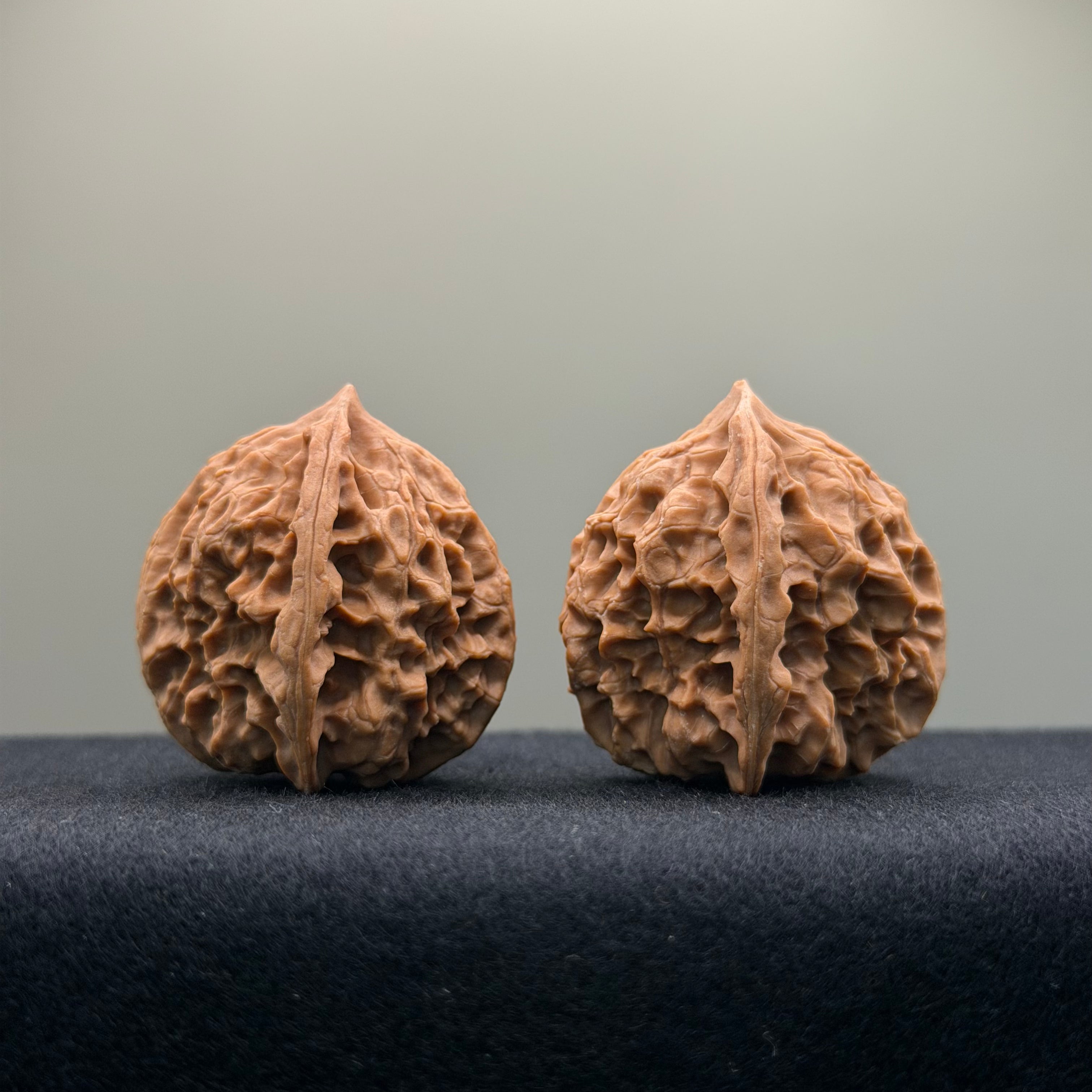 First Love Wenwan Walnut · 34mm · Natural · Entry Ritual