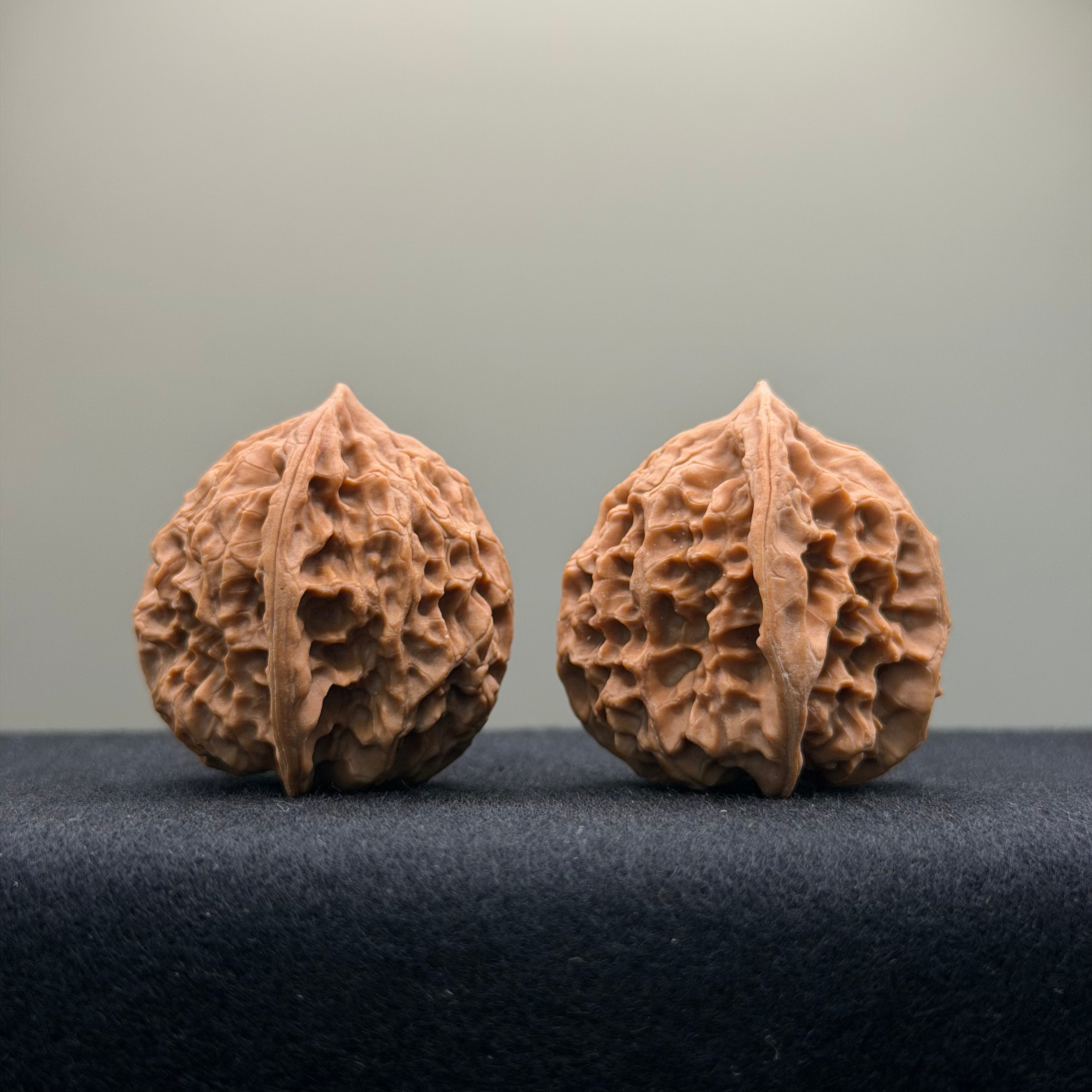 First Love Wenwan Walnut · 34mm · Natural · Entry Ritual