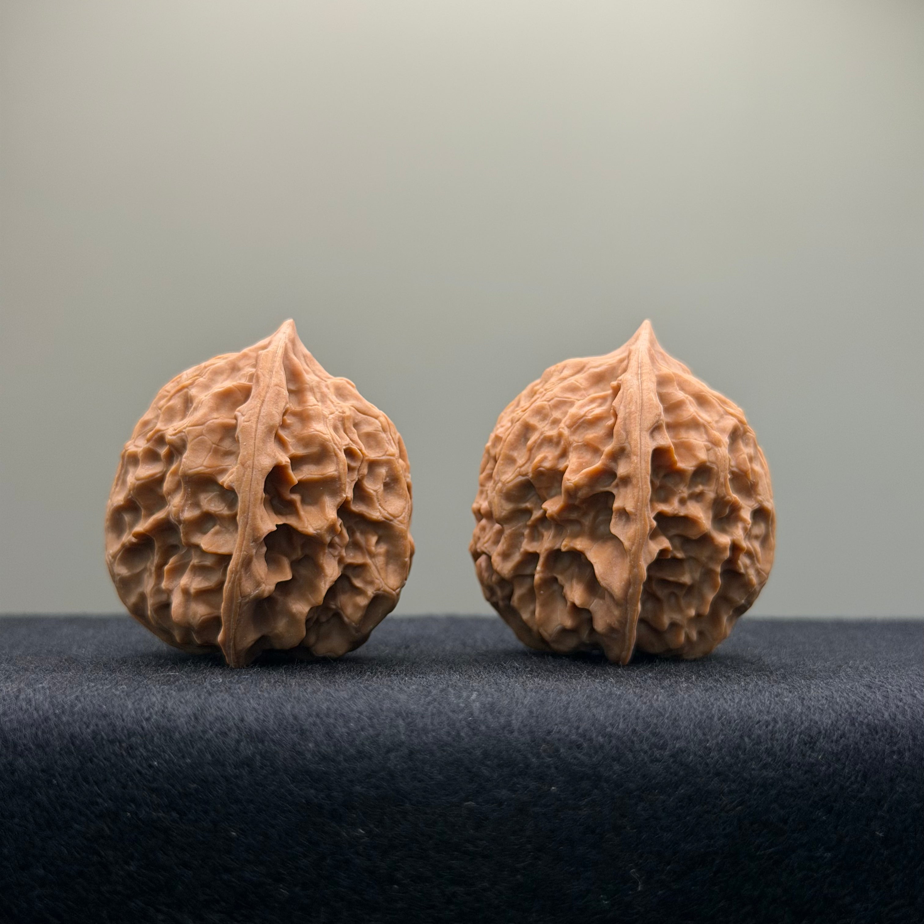 First Love Wenwan Walnut · 35mm · Natural · Entry Ritual