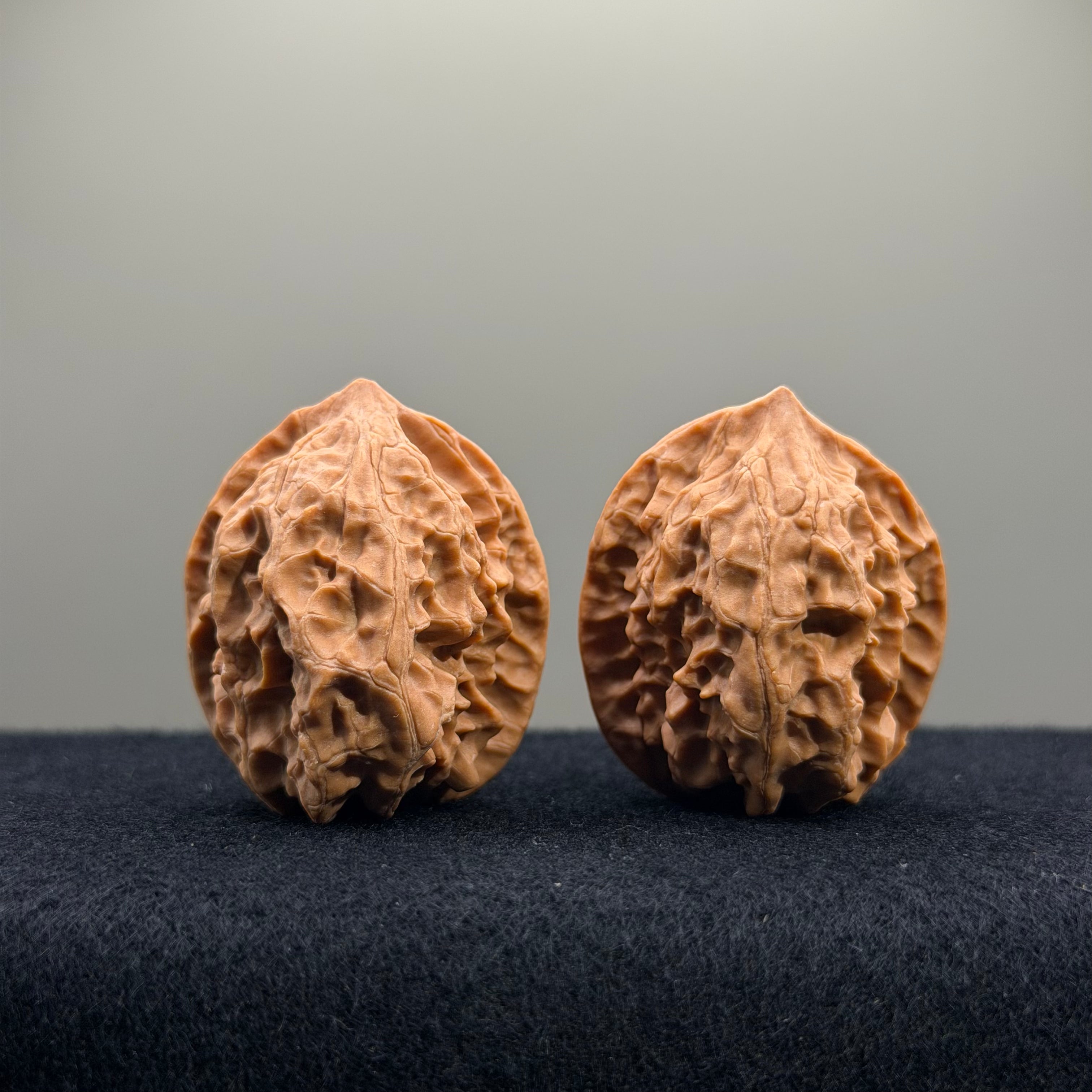 First Love Wenwan Walnut · 34mm · Natural · Entry Ritual