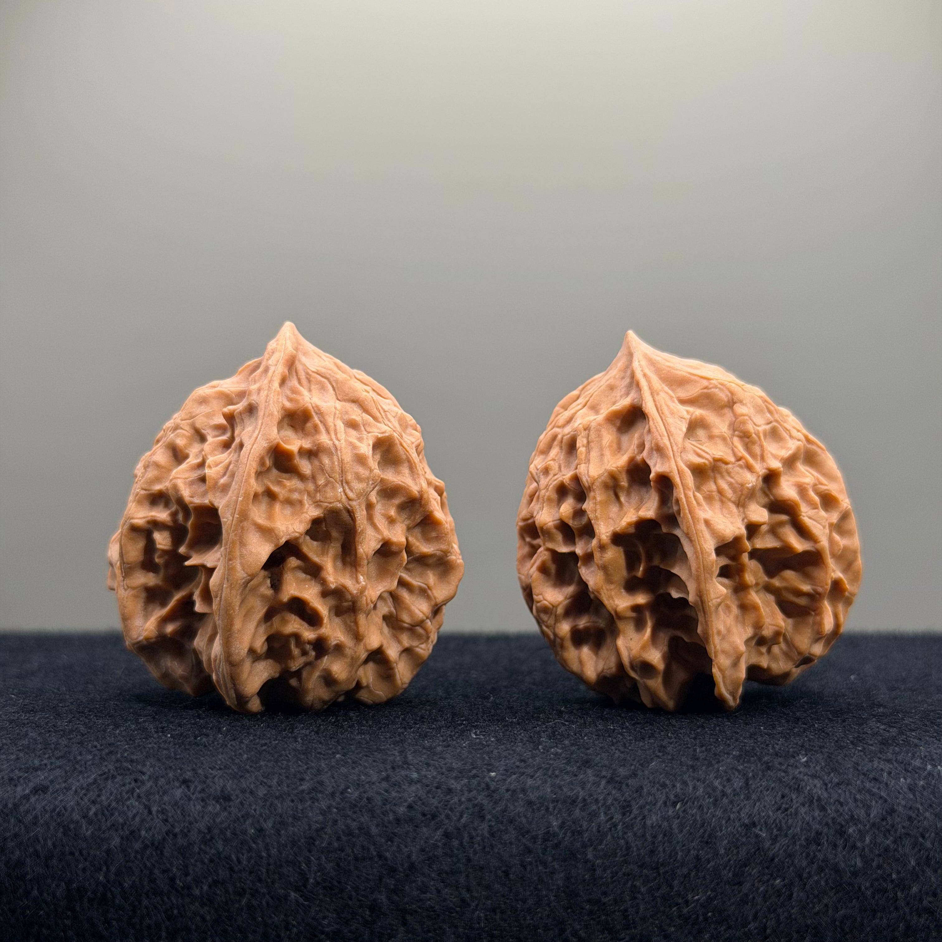 First Love Wenwan Walnut · 34mm · Natural · Entry Ritual