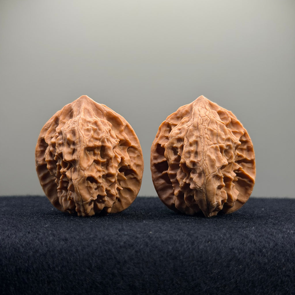 First Love Wenwan Walnut · 36mm · Natural · Entry Ritual