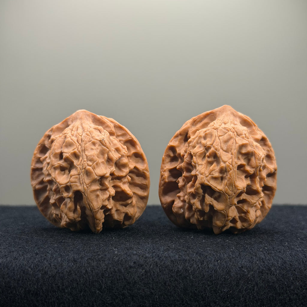 First Love Wenwan Walnut · 38mm · Natural · Select Ritual