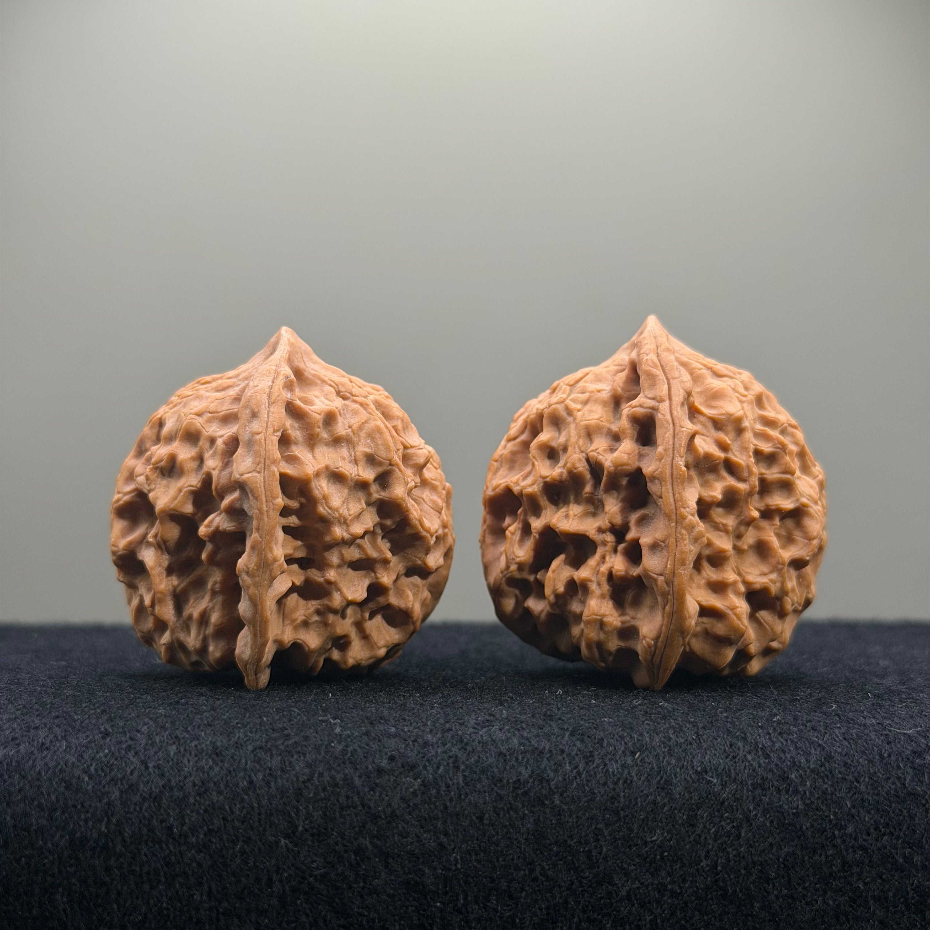 First Love Wenwan Walnut · 38mm · Natural · Select Ritual