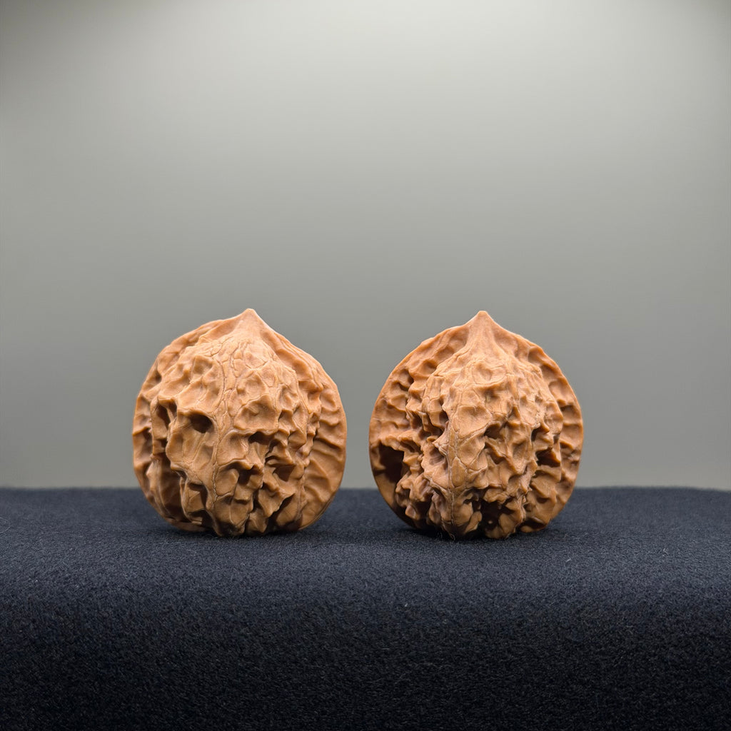 First Love Wenwan Walnut · 36mm · Natural · Entry Ritual