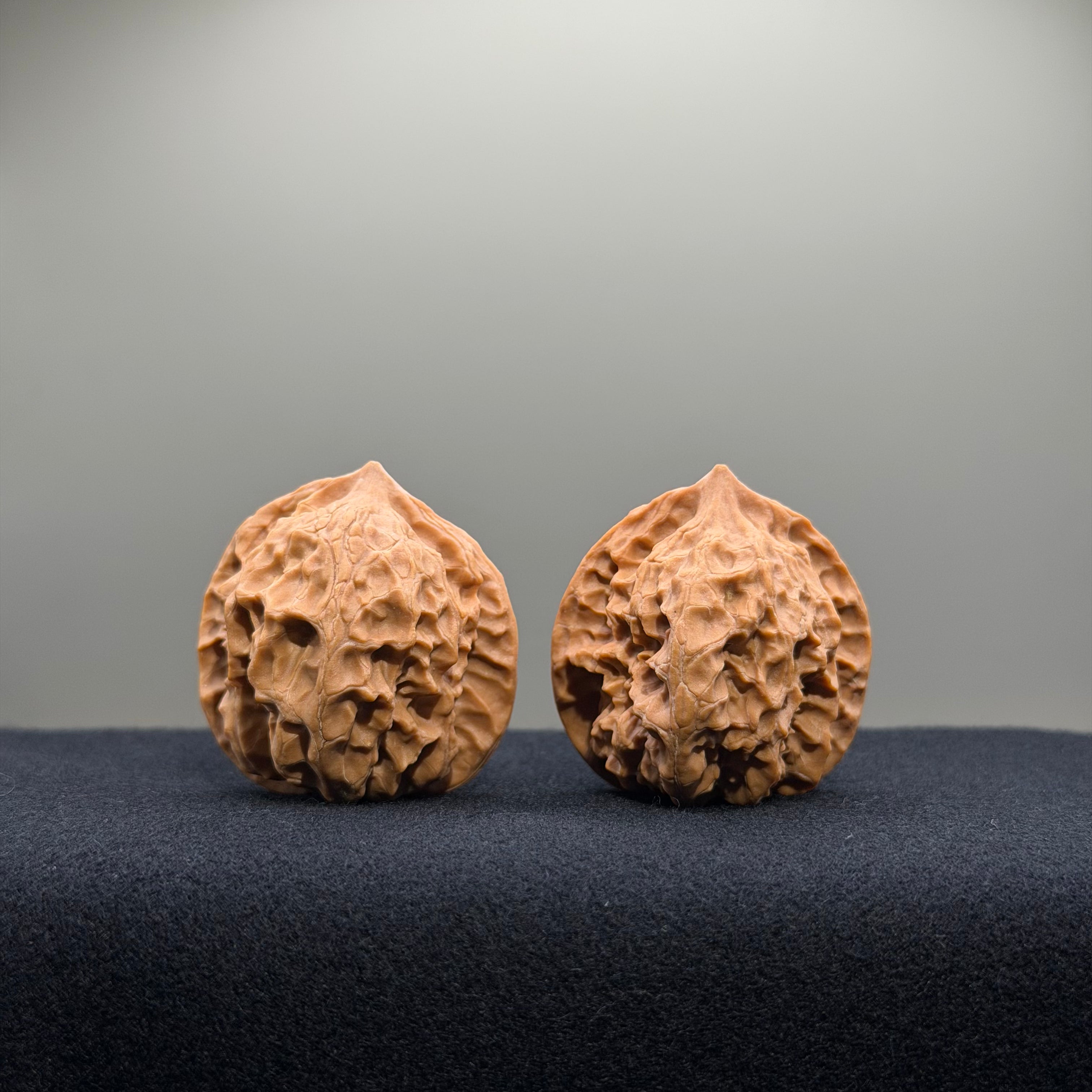 First Love Wenwan Walnut · 36mm · Natural · Entry Ritual