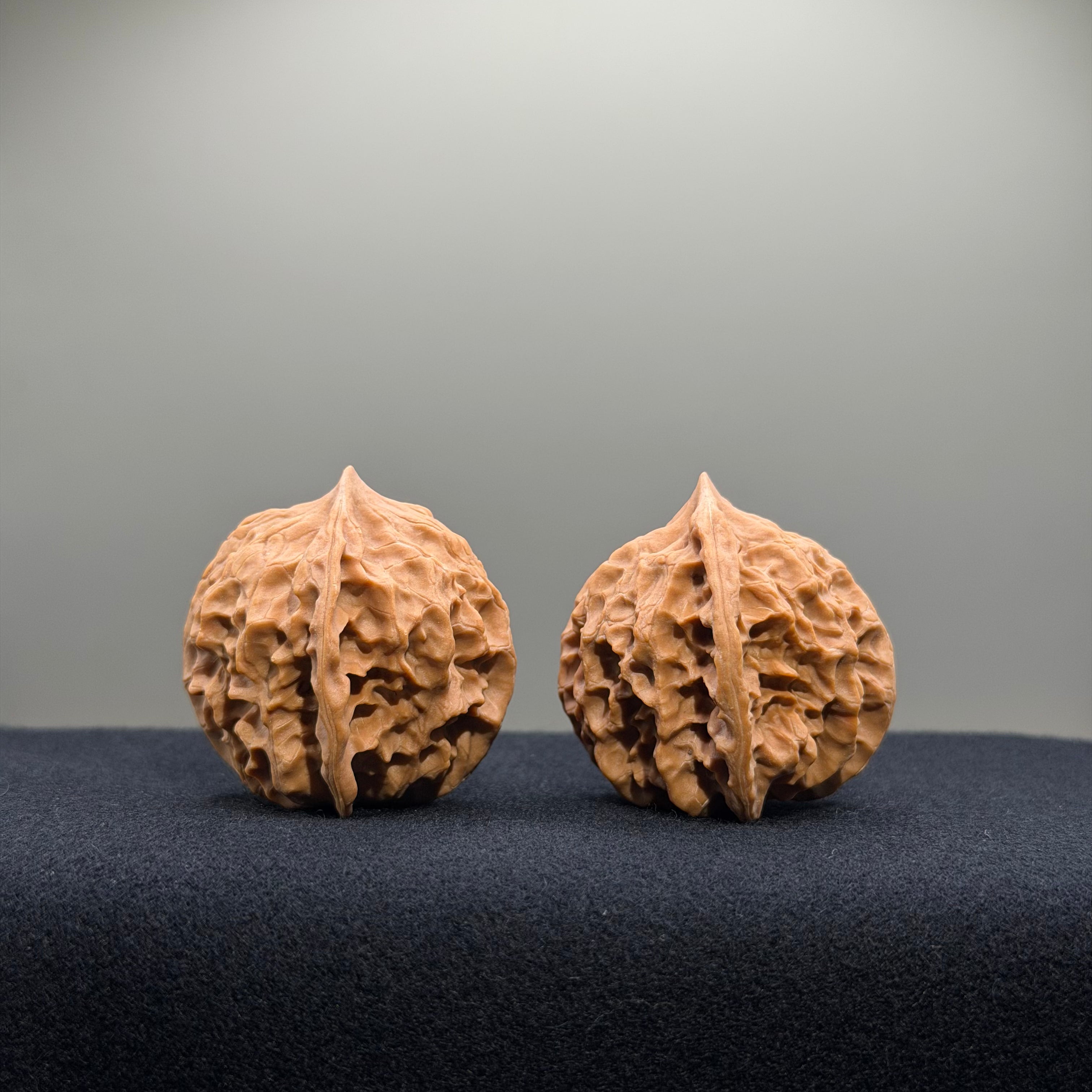 First Love Wenwan Walnut · 36mm · Natural · Entry Ritual