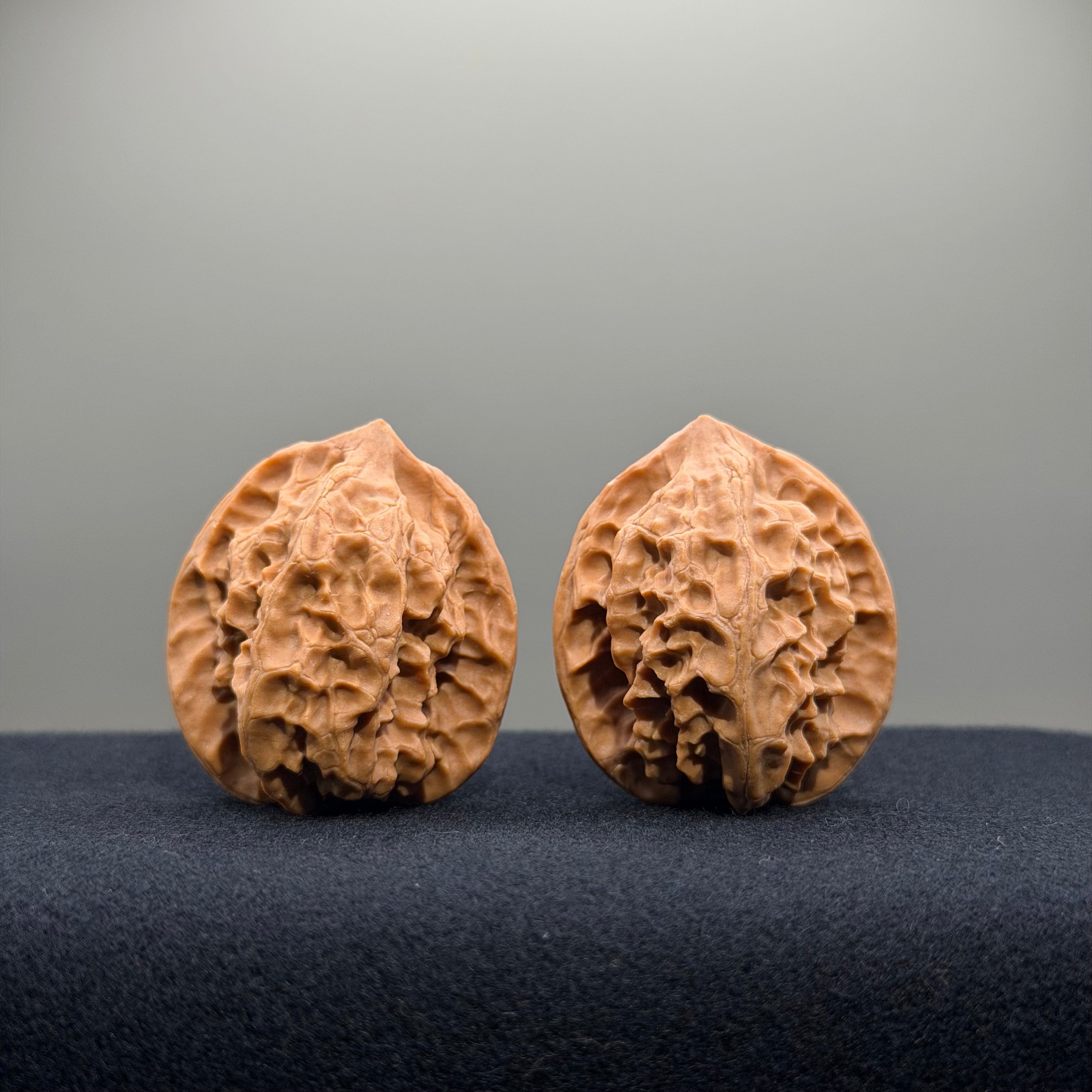 First Love Wenwan Walnut · 34mm · Natural · Entry Ritual