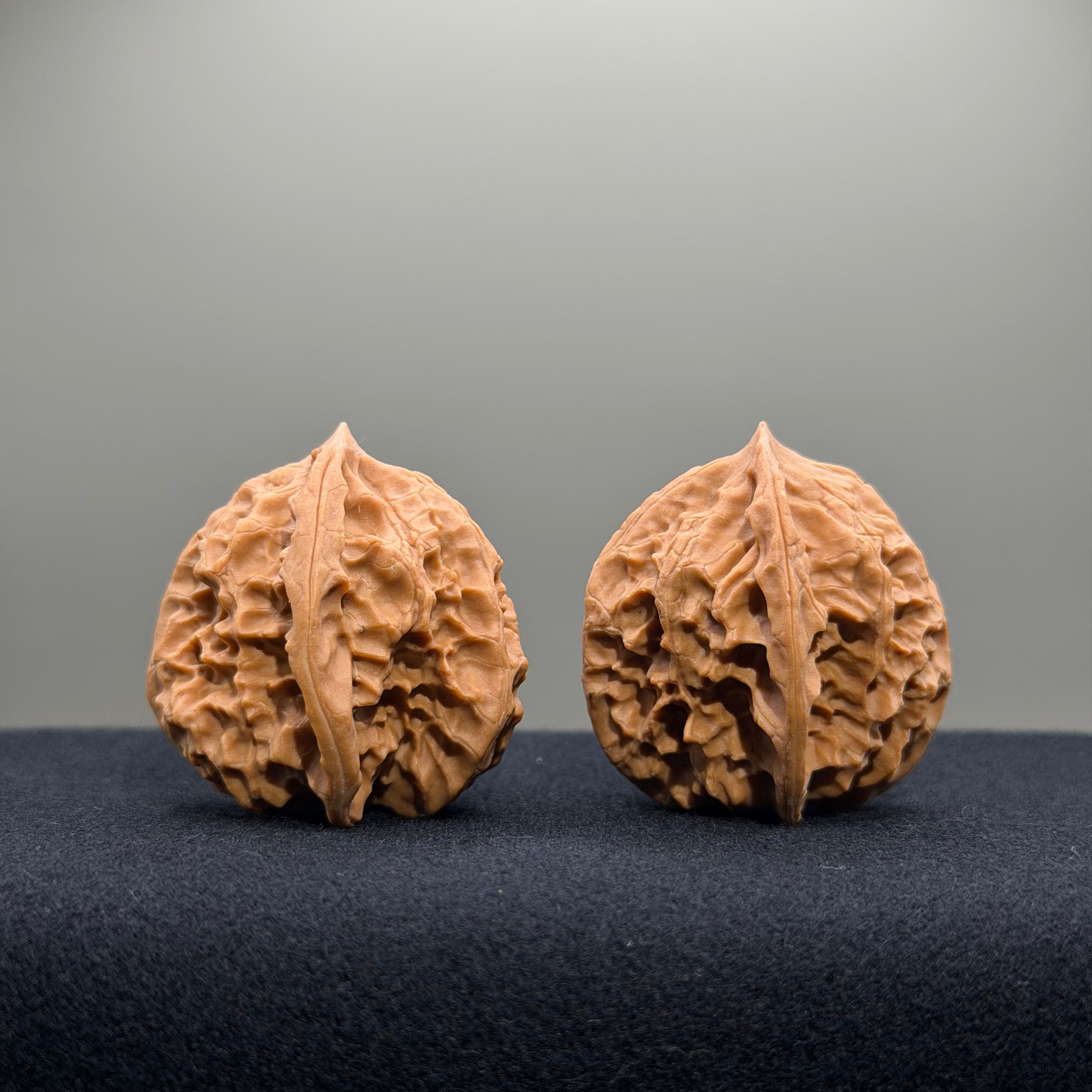 First Love Wenwan Walnut · 34mm · Natural · Entry Ritual