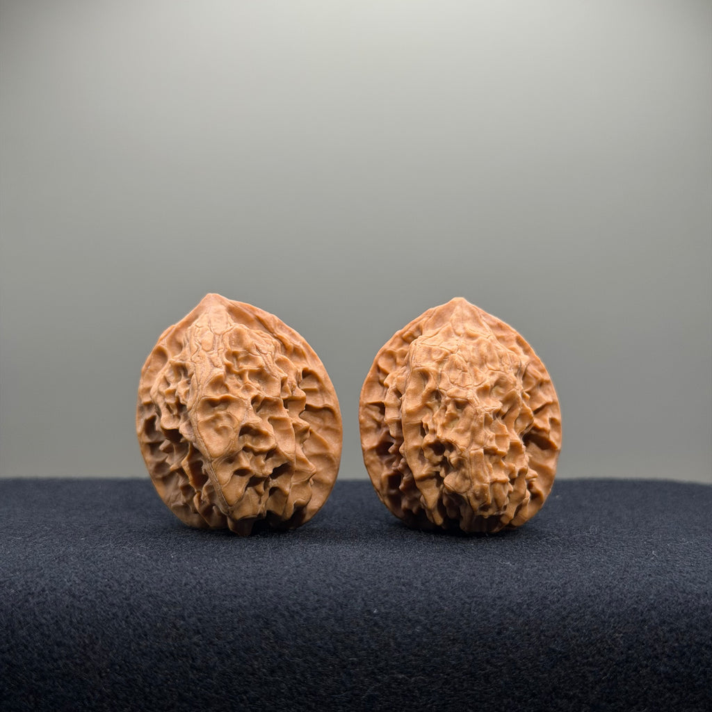 First Love Wenwan Walnut · 32mm · Natural · Entry Ritual