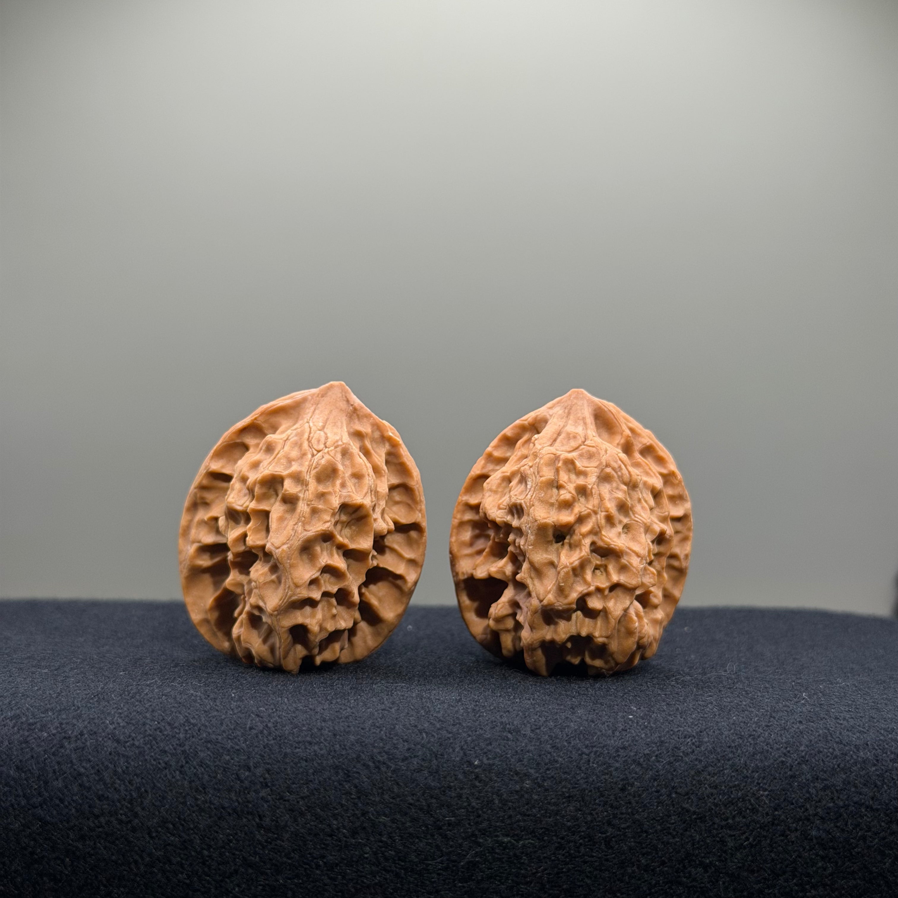 First Love Wenwan Walnut · 32mm · Natural · Entry Ritual