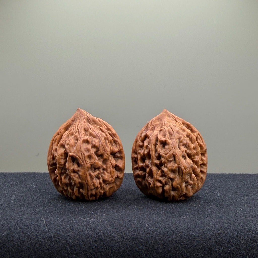 Chicken Heart Wenwan Walnut · 30mm · Natural · Select Ritual