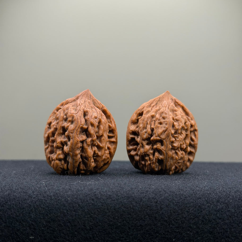 Chicken Heart Wenwan Walnut · 30mm · Natural · Select Ritual