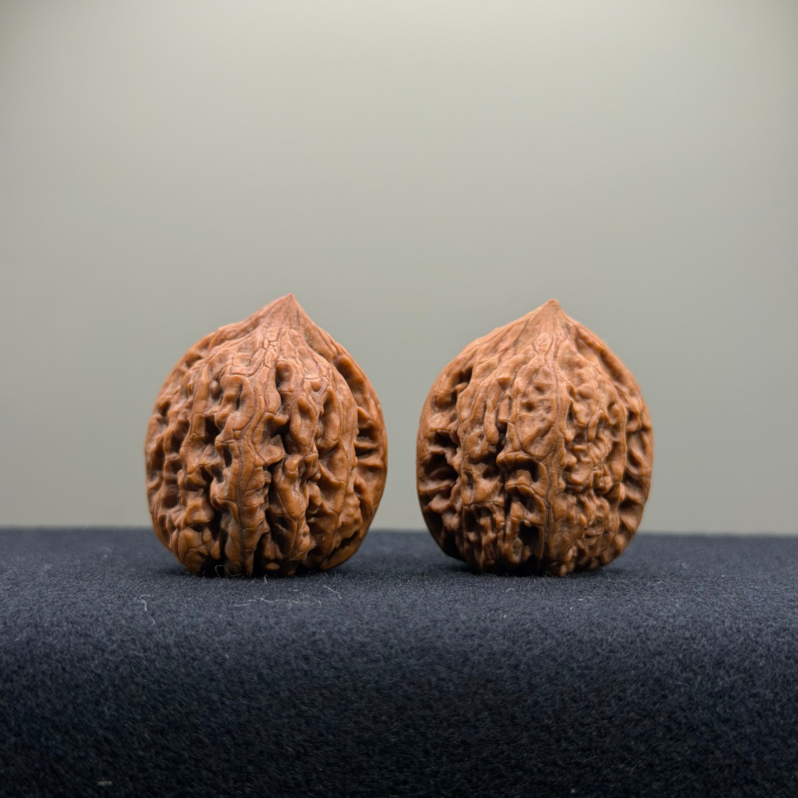 Chicken Heart Wenwan Walnut · 30mm · Natural · Select Ritual