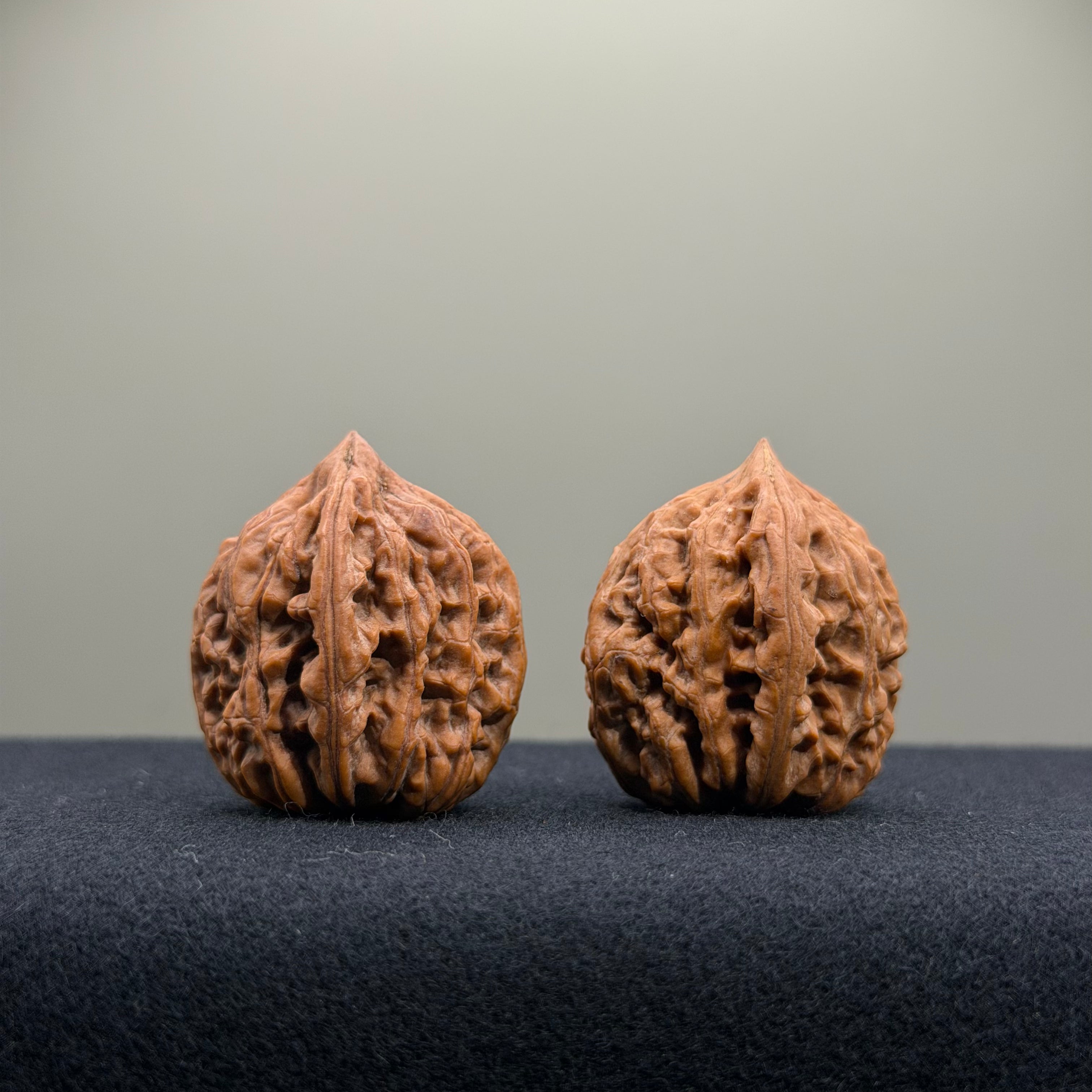 Chicken Heart Wenwan Walnut · 30mm · Natural · Select Ritual