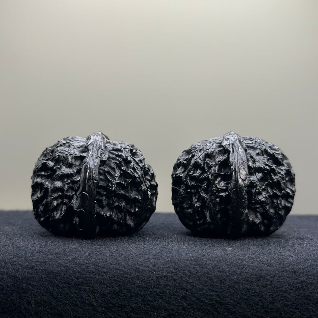 Ground Buried White Lion Wenwan Walnut · 35mm · Select Ritual