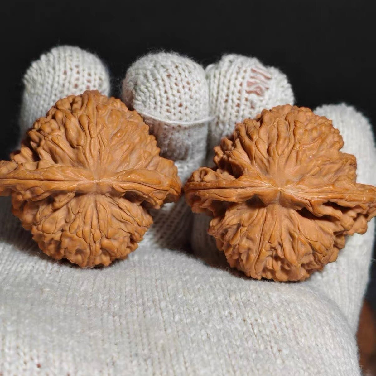 Nanjiang Stone Wenwan Walnut · 45mm · Natural · Premium Ritual