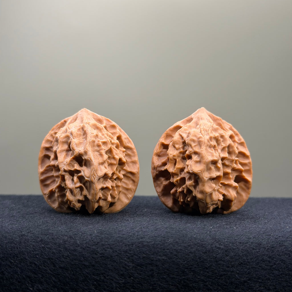 First Love Wenwan Walnut · 37mm · Natural · Select Ritual