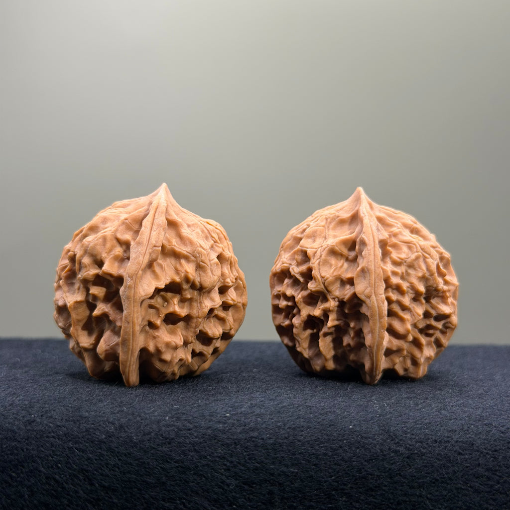 First Love Wenwan Walnut · 37mm · Natural · Select Ritual