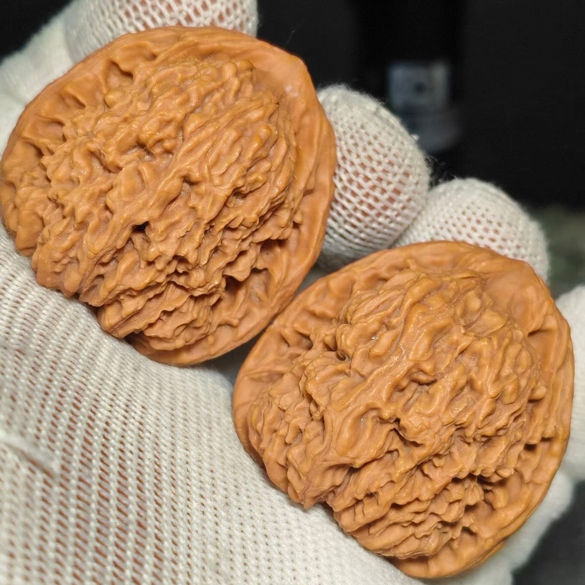 Nanjiang Stone Wenwan Walnut · 38mm · Natural · Premium Ritual