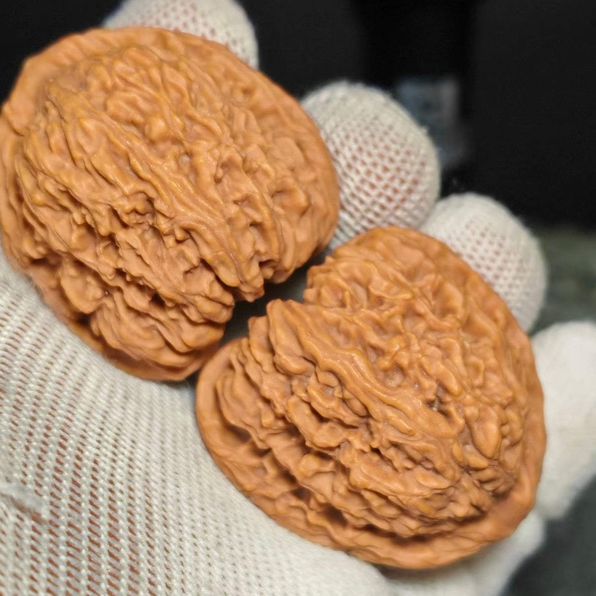 Nanjiang Stone Wenwan Walnut · 38mm · Natural · Premium Ritual