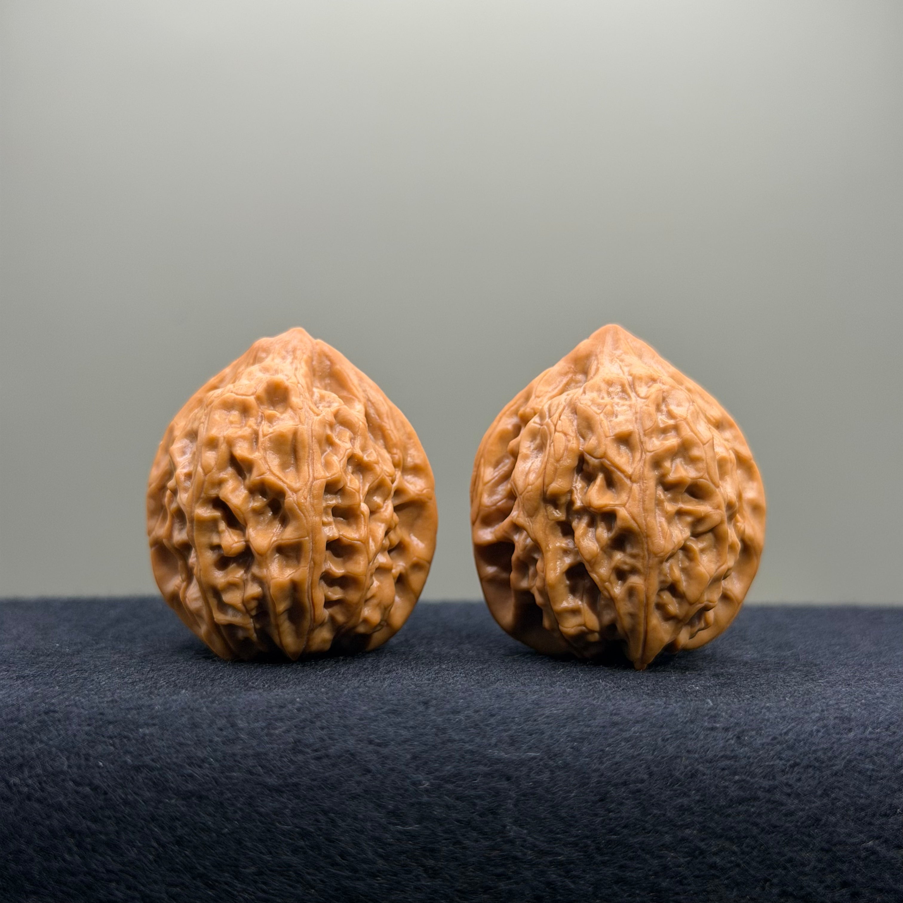 Chicken Heart Wenwan Walnut · 32mm · Natural · Premium Ritual
