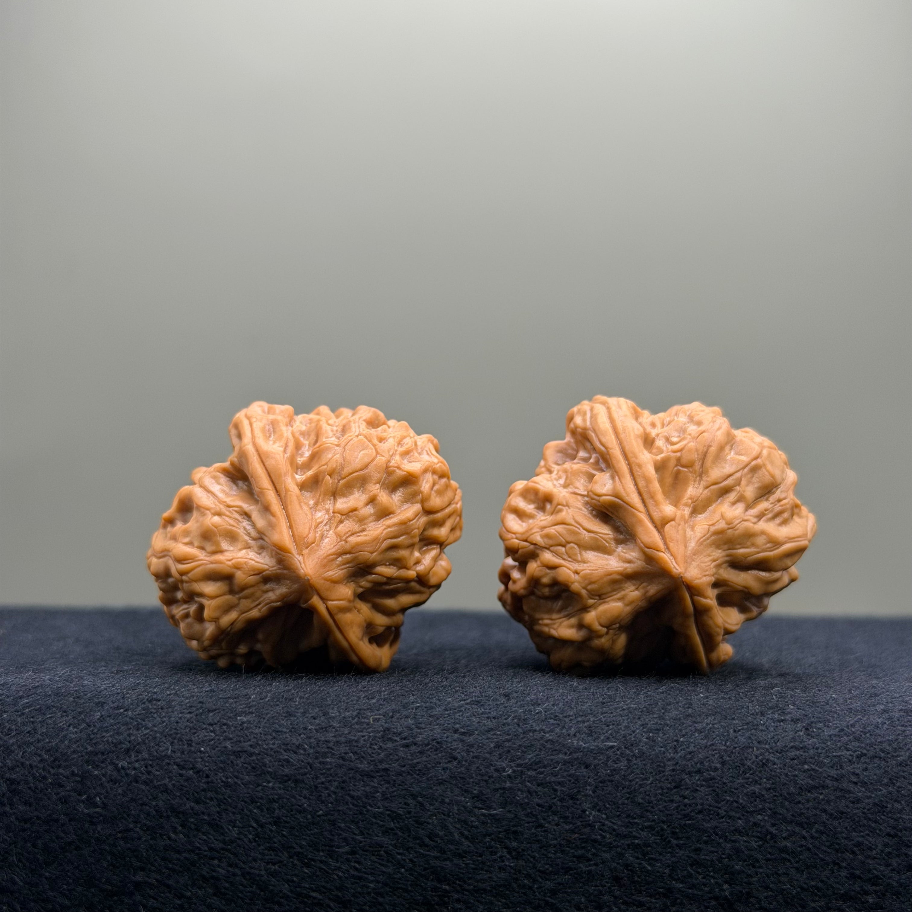Chicken Heart Wenwan Walnut · 32mm · Natural · Premium Ritual