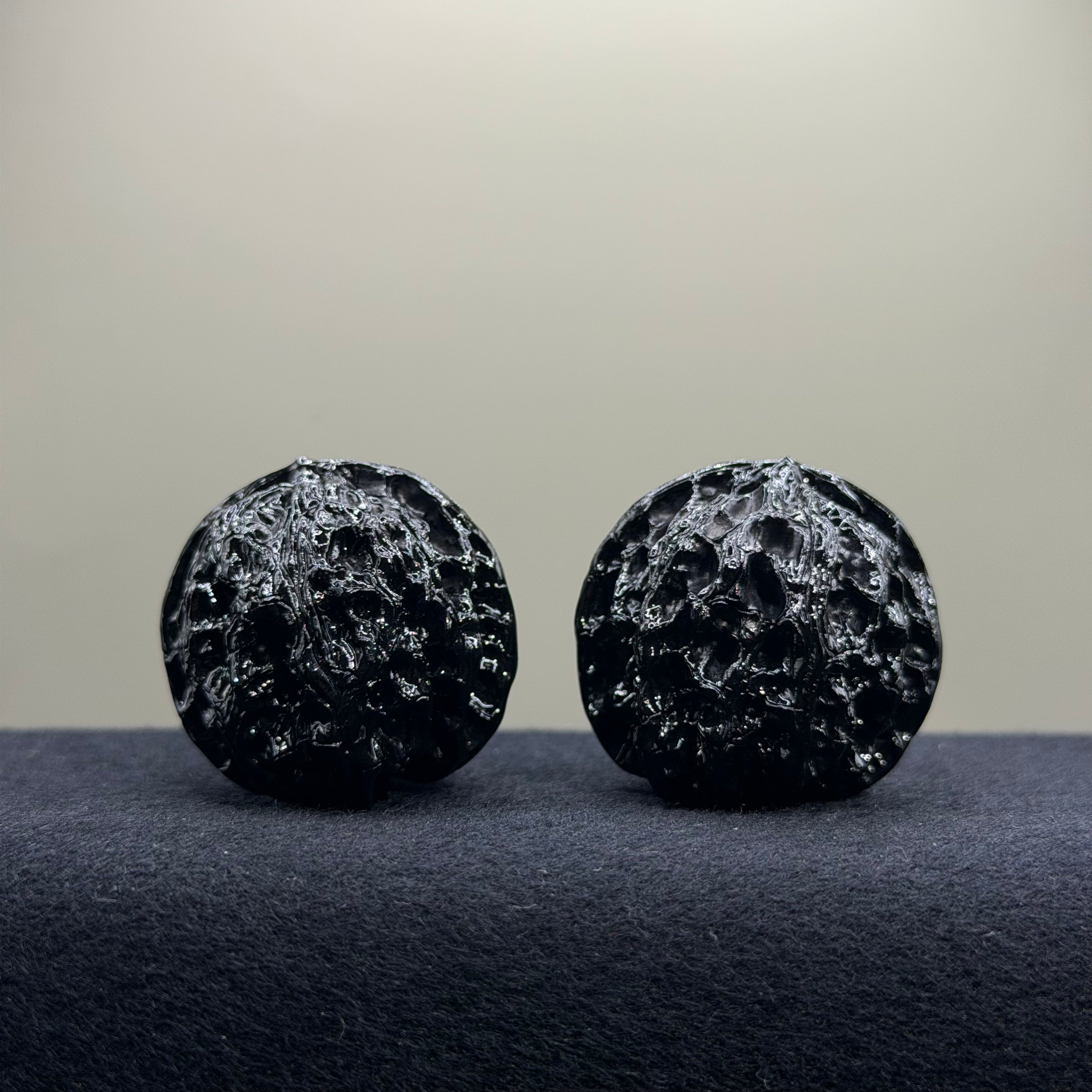 Ground Buried Apple Orchard Wenwan Walnut · 37mm · Natural · Select Ritual